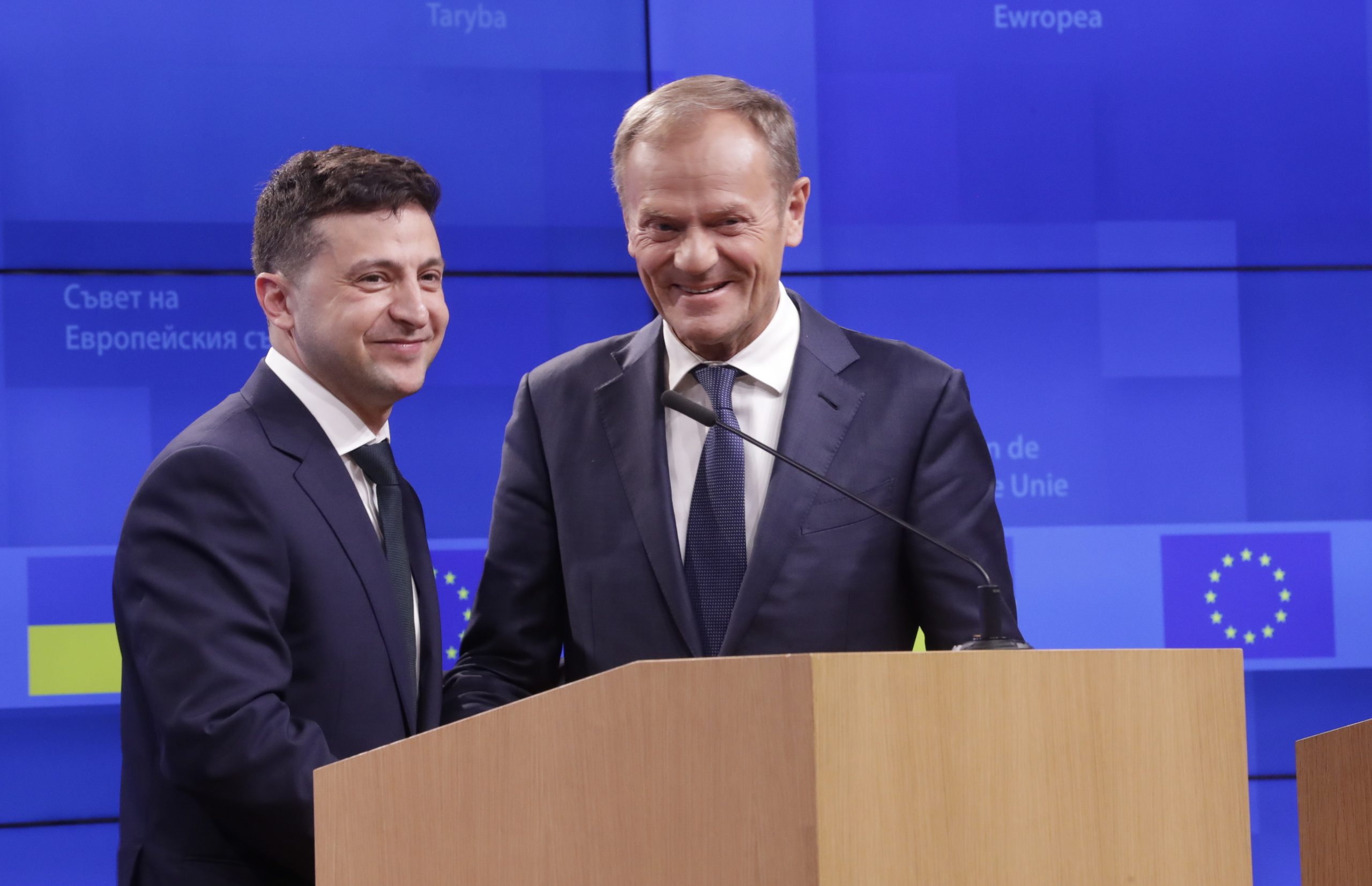 Tusk garante ao novo Presidente da Ucrânia apoio da União Europeia