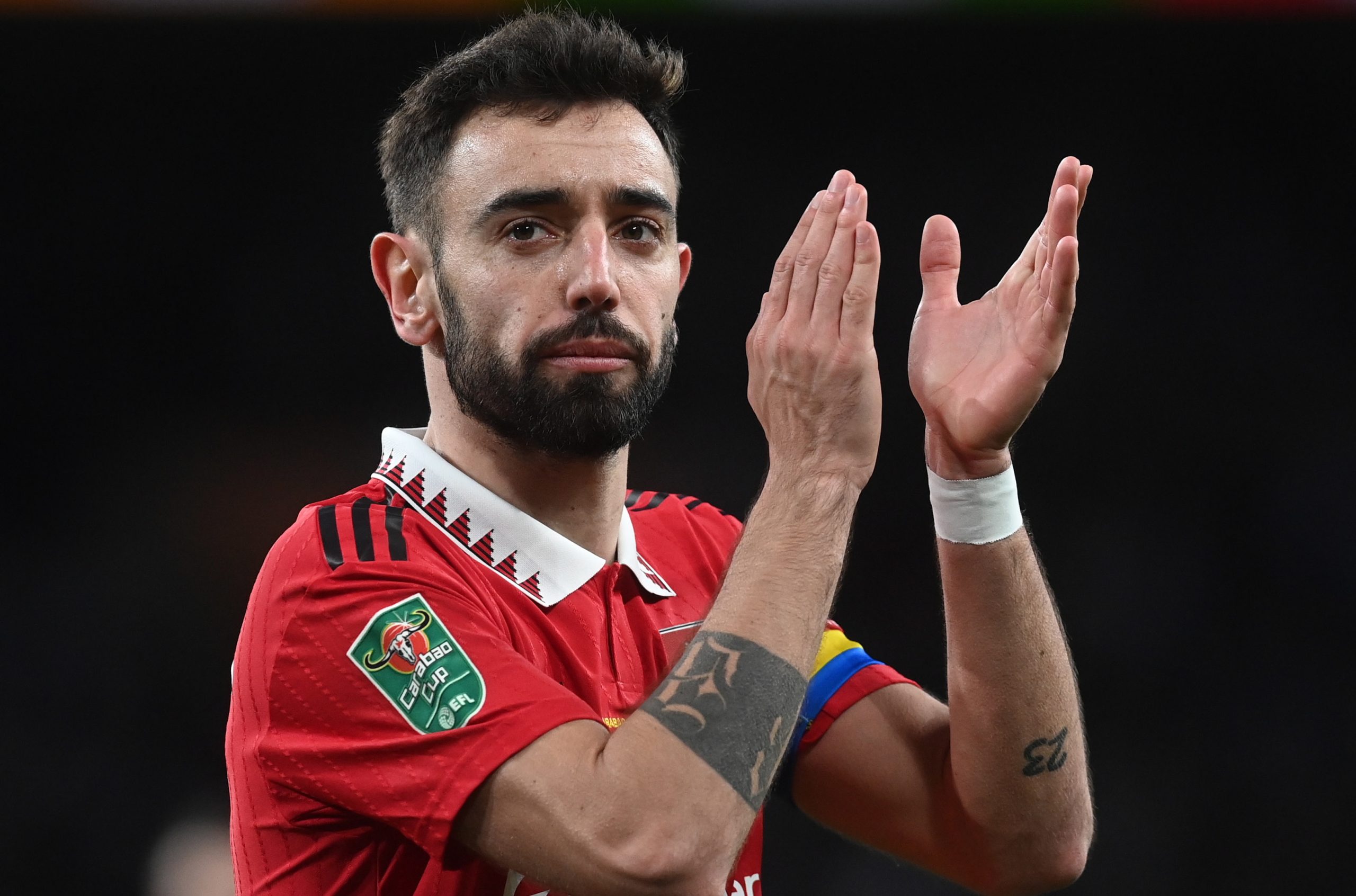Manchester United de Dalot e Bruno Fernandes prolonga bom momento na Taça de Inglaterra