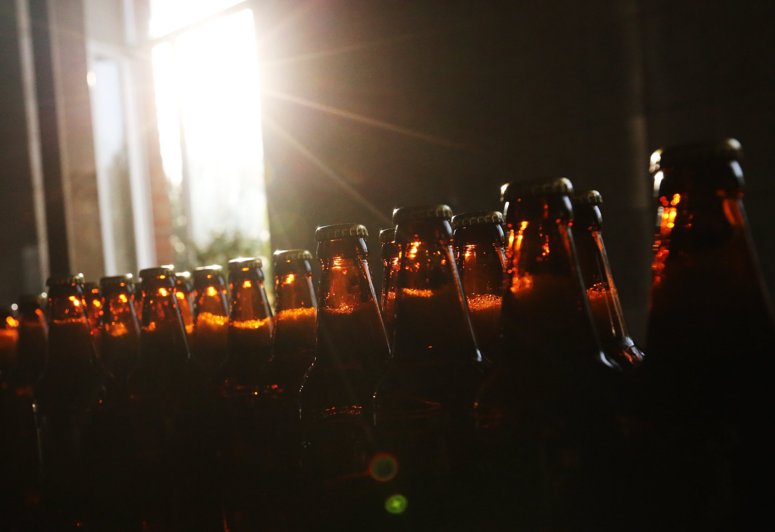 Senado irlandês aprova lei para reduzir “consumo destruidor” de álcool