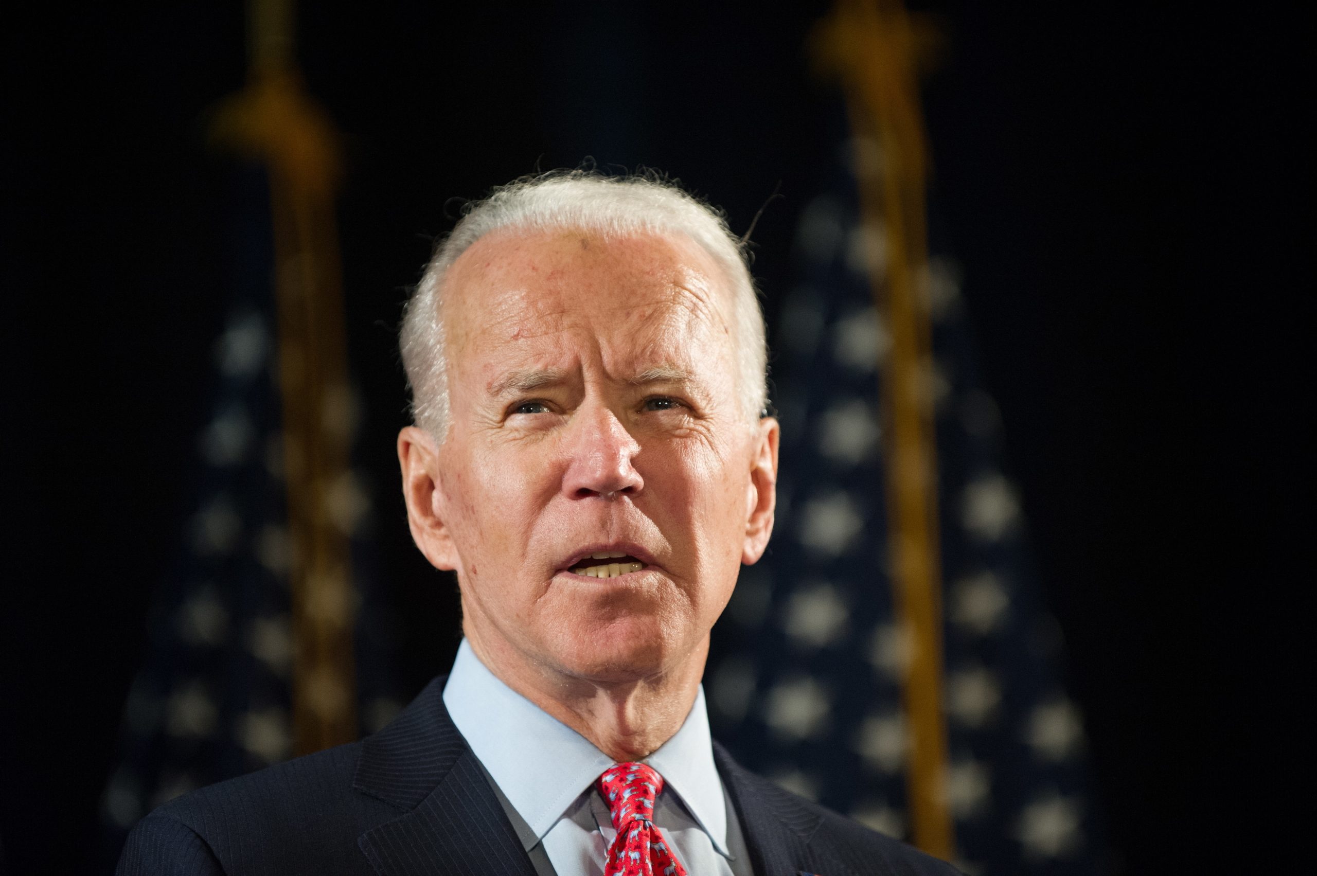 Biden acusa Trump de estar “mais interessado em servir as suas bases de apoio” do que “as necessidades daqueles de quem deveria cuidar”
