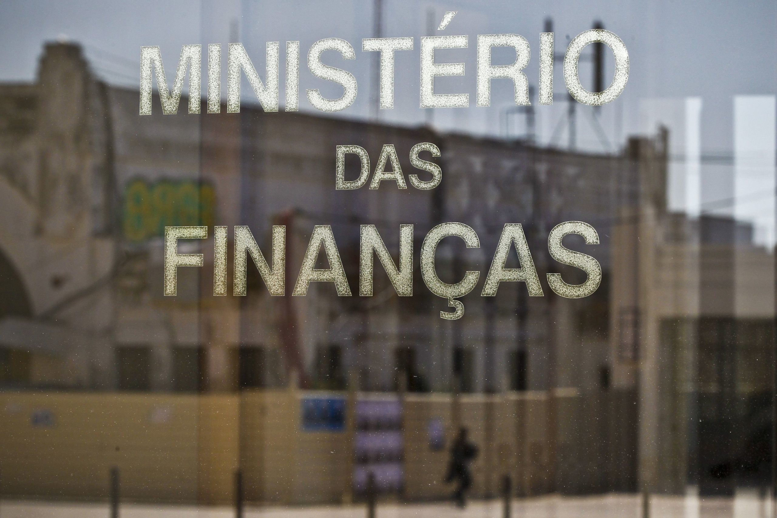 Esboço orçamental para 2020 já foi entregue em Bruxelas, mas só será divulgado quarta-feira