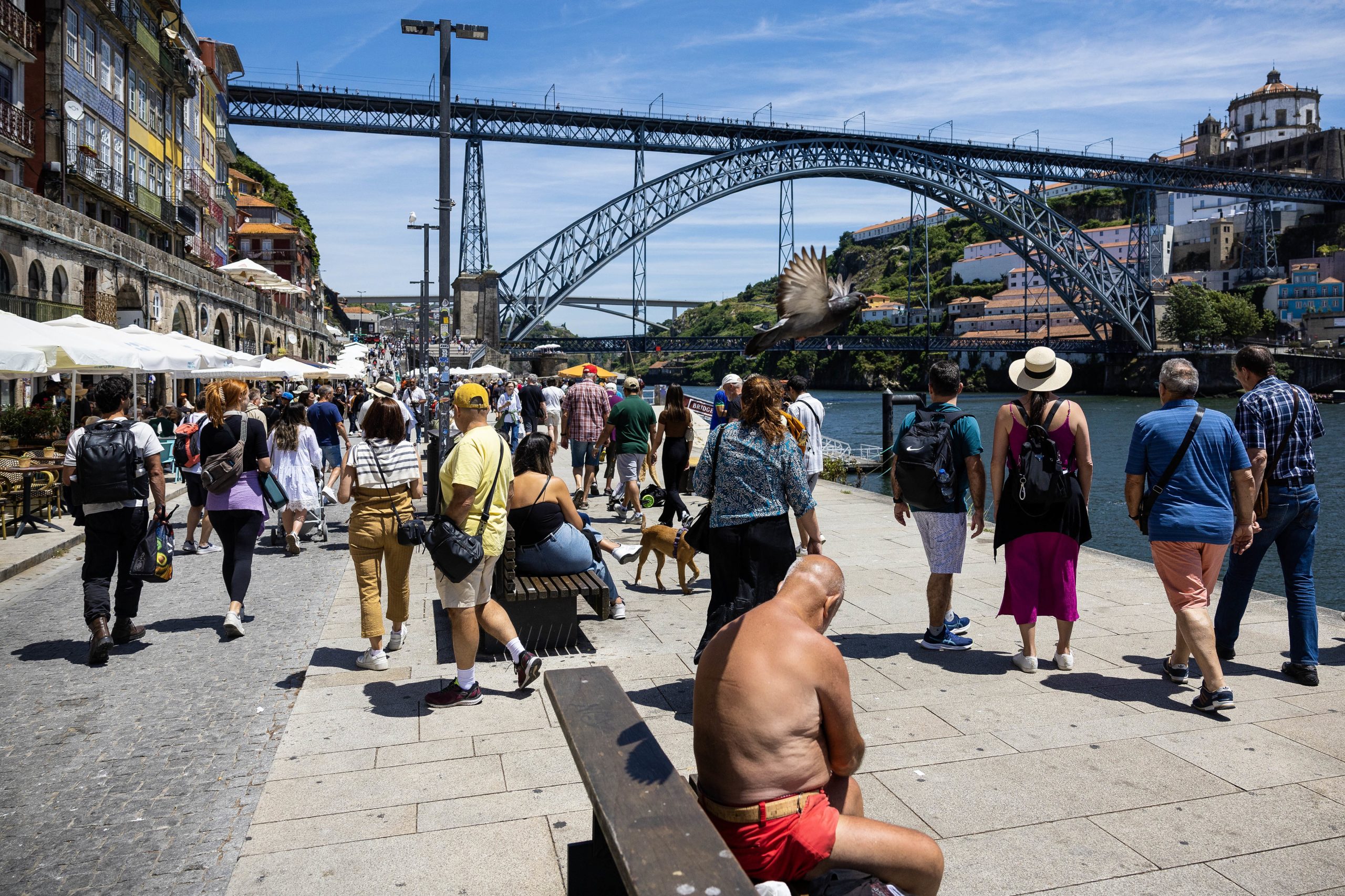 Turismo gerou quase metade do crescimento do PIB em 2023