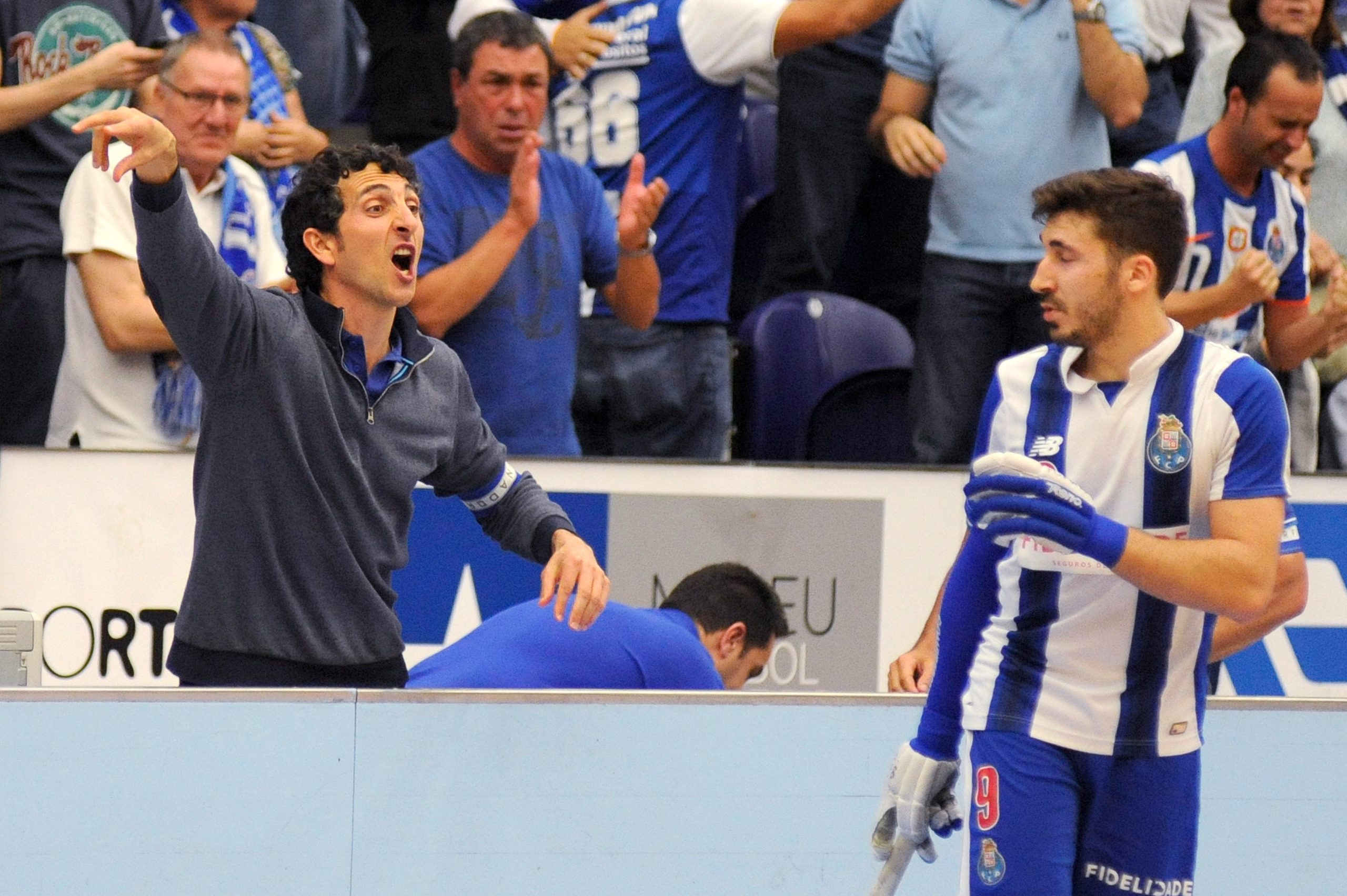 FC Porto renova contrato com treinador de hóquei Guillem Cabestany até 2019