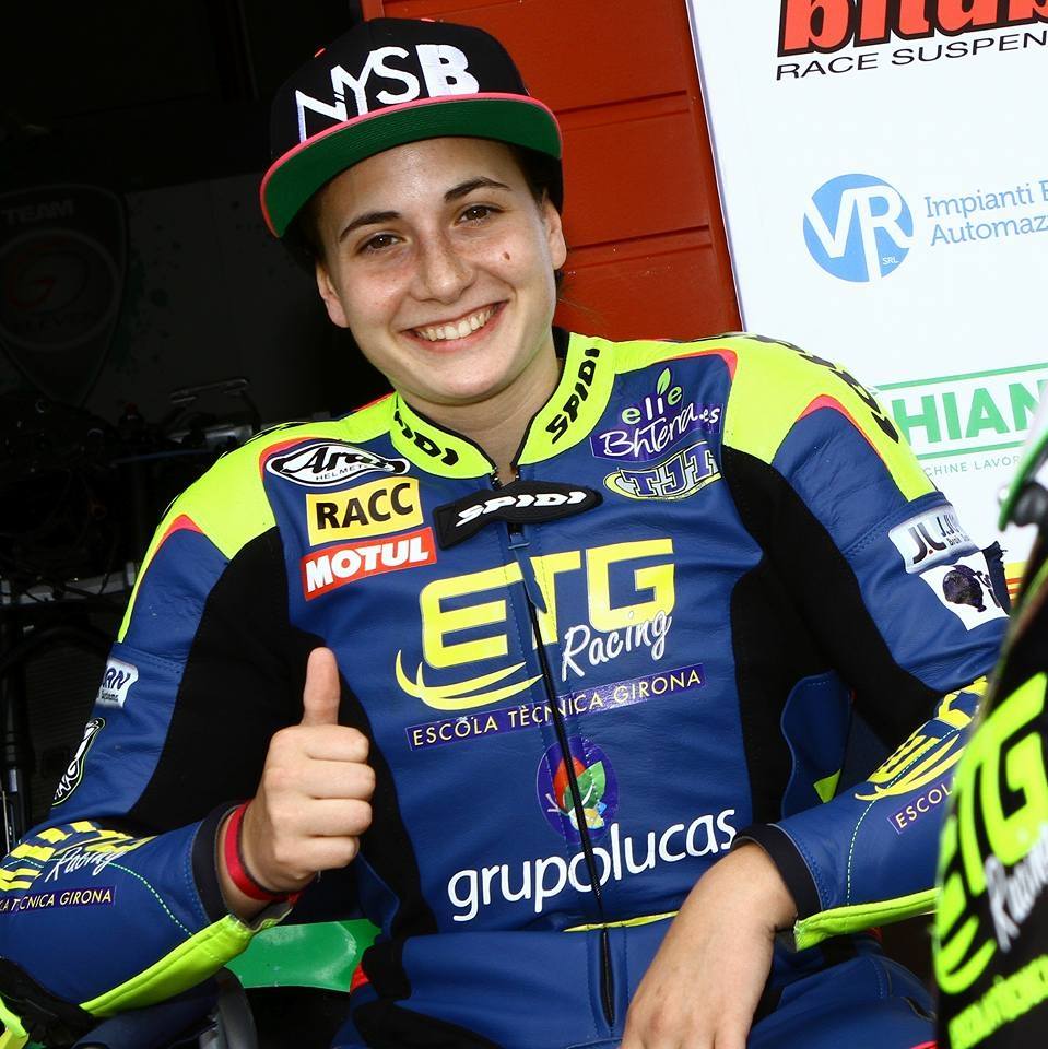Ana Carrasco tornou-se hoje na primeira mulher a vencer num Mundial de motociclismo de velocidade