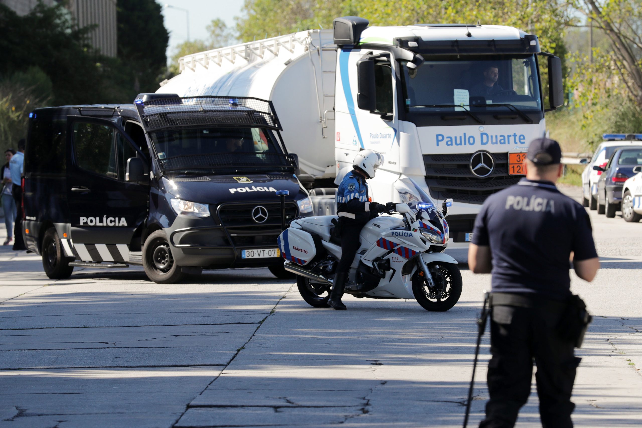 PSP com esquadras fechadas e agentes em serviço 24 horas devido à greve dos motoristas e “falta de efetivos”
