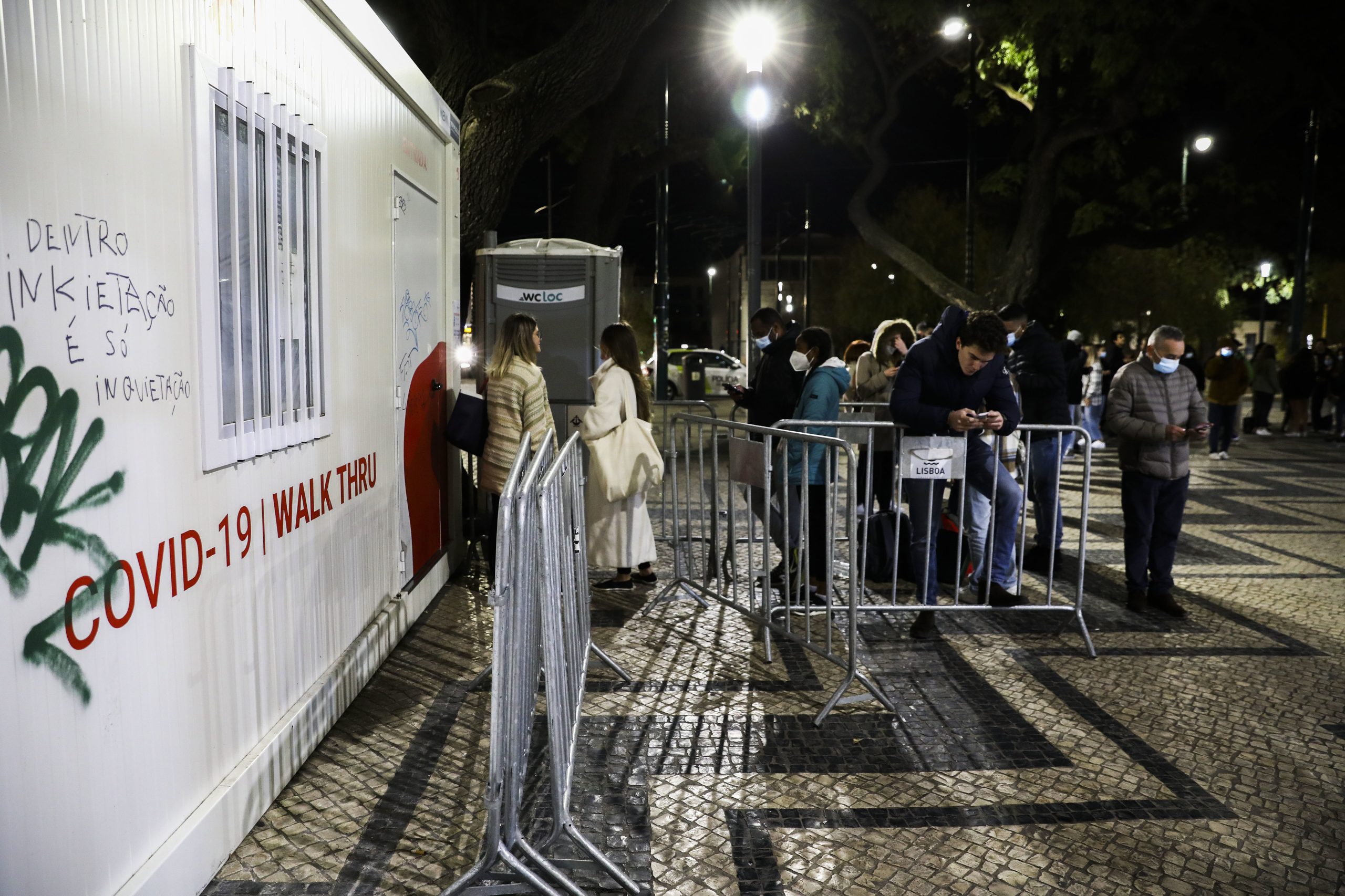 Covid-19: Onze postos móveis de testagem da câmara de Lisboa reabrem esta segunda-feira
