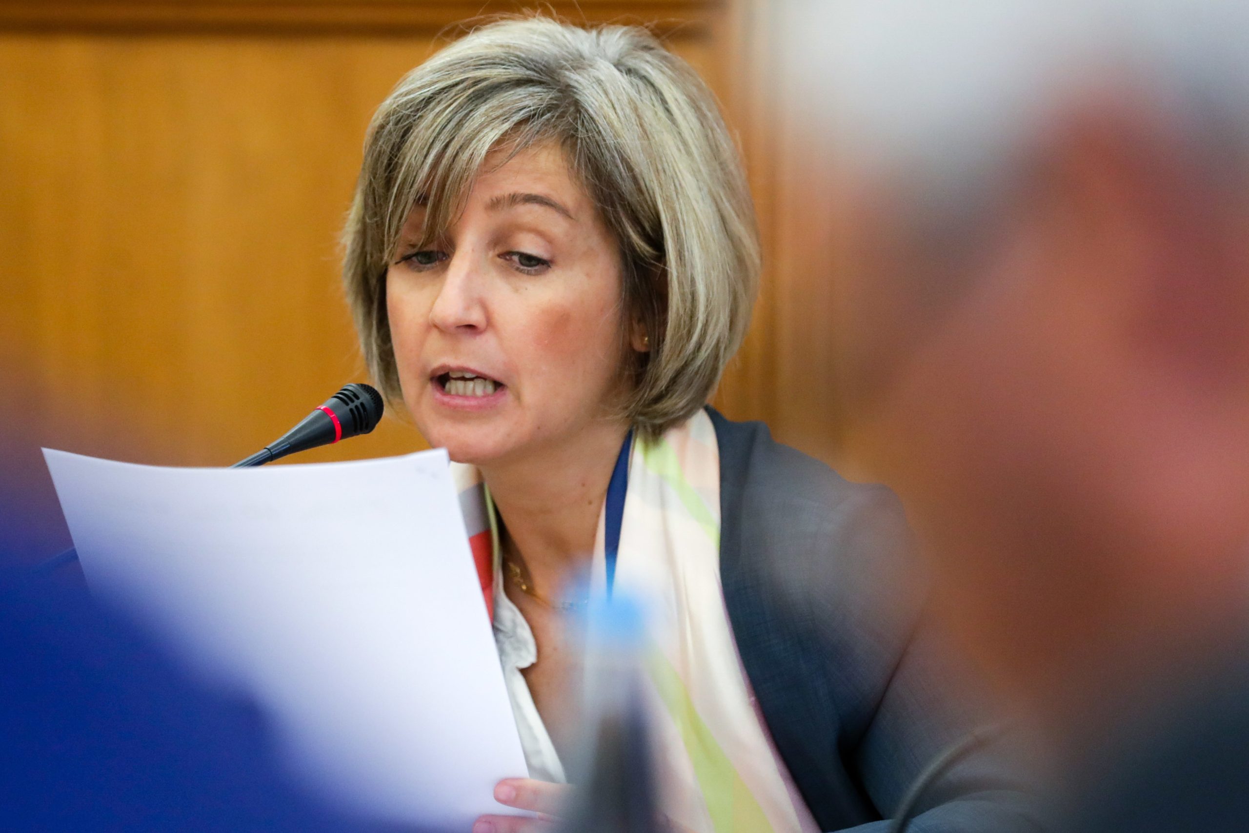 Não será por falta de profissionais que escalas das maternidades não serão garantidas, diz ministra da Saúde