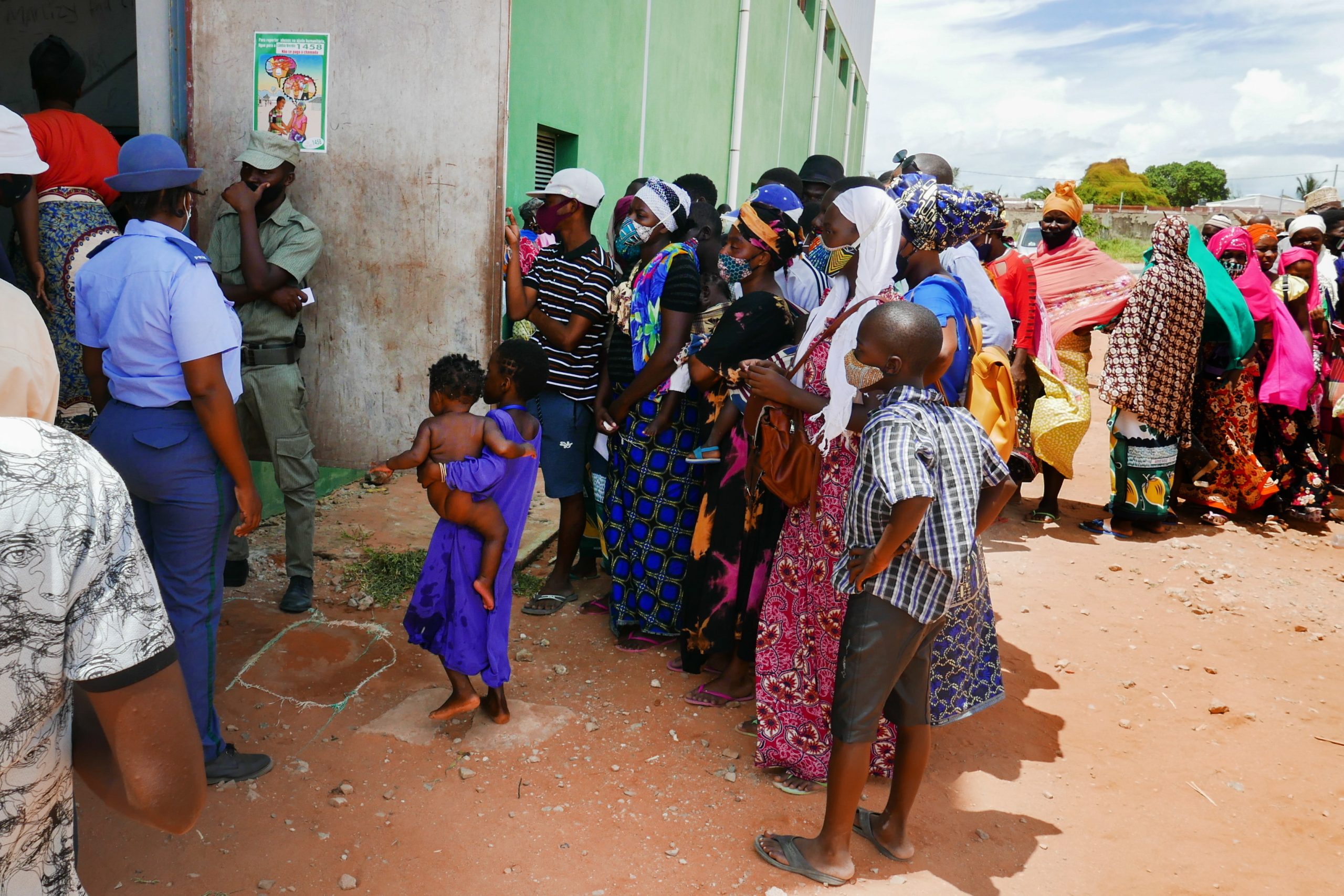 Moçambique: Quase 10 mil pessoas deslocadas de Palma, quase metade crianças