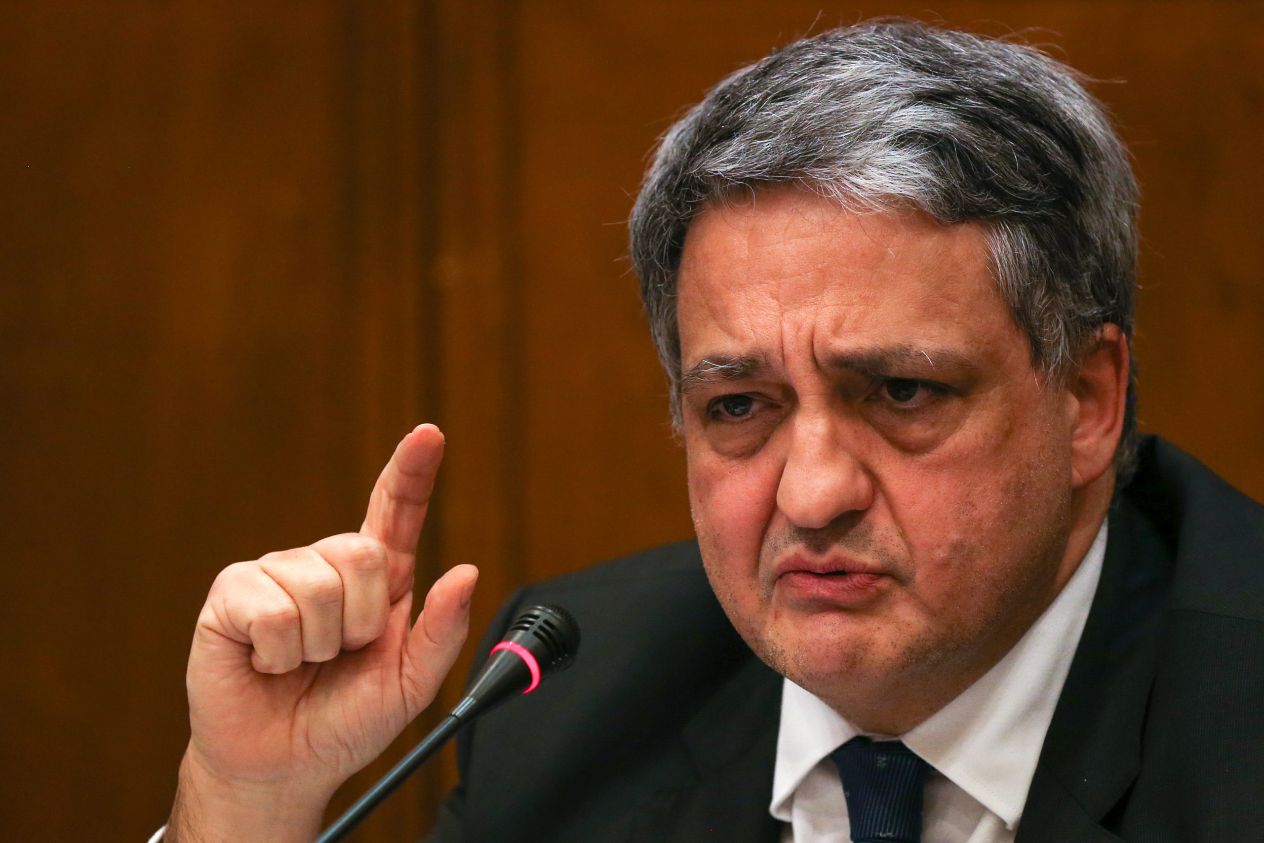Paulo Macedo diz que CGD aufere menos de comissões hoje do que em 2015