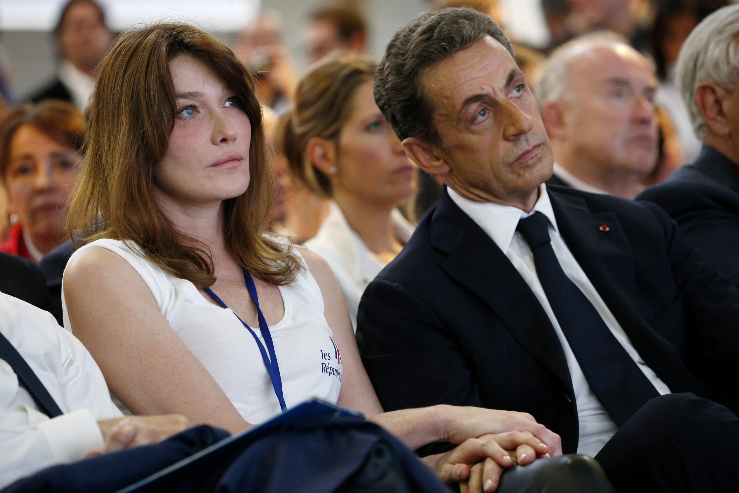 Justiça francesa acusa Carla Bruni em caso de manipulação de testemunhas