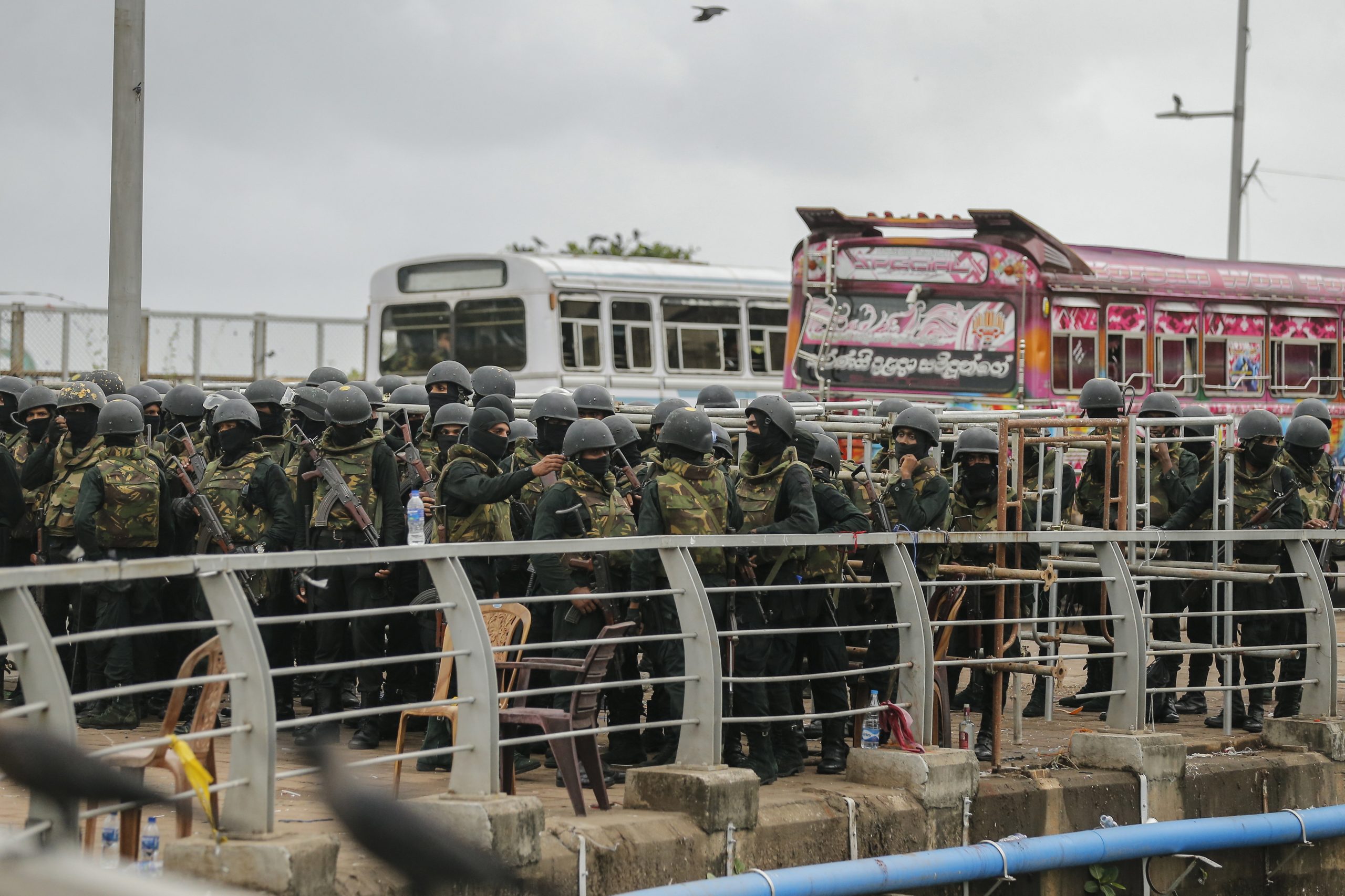 Sri Lanka: Protestos e repressão policial continuam apesar de nova liderança
