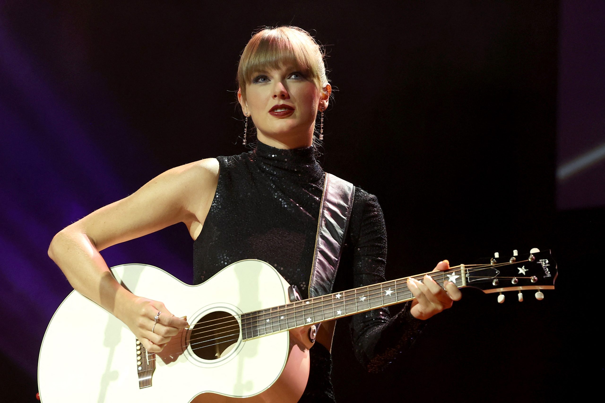 Novo álbum de Taylor Swift bate recorde de reproduções no Spotify