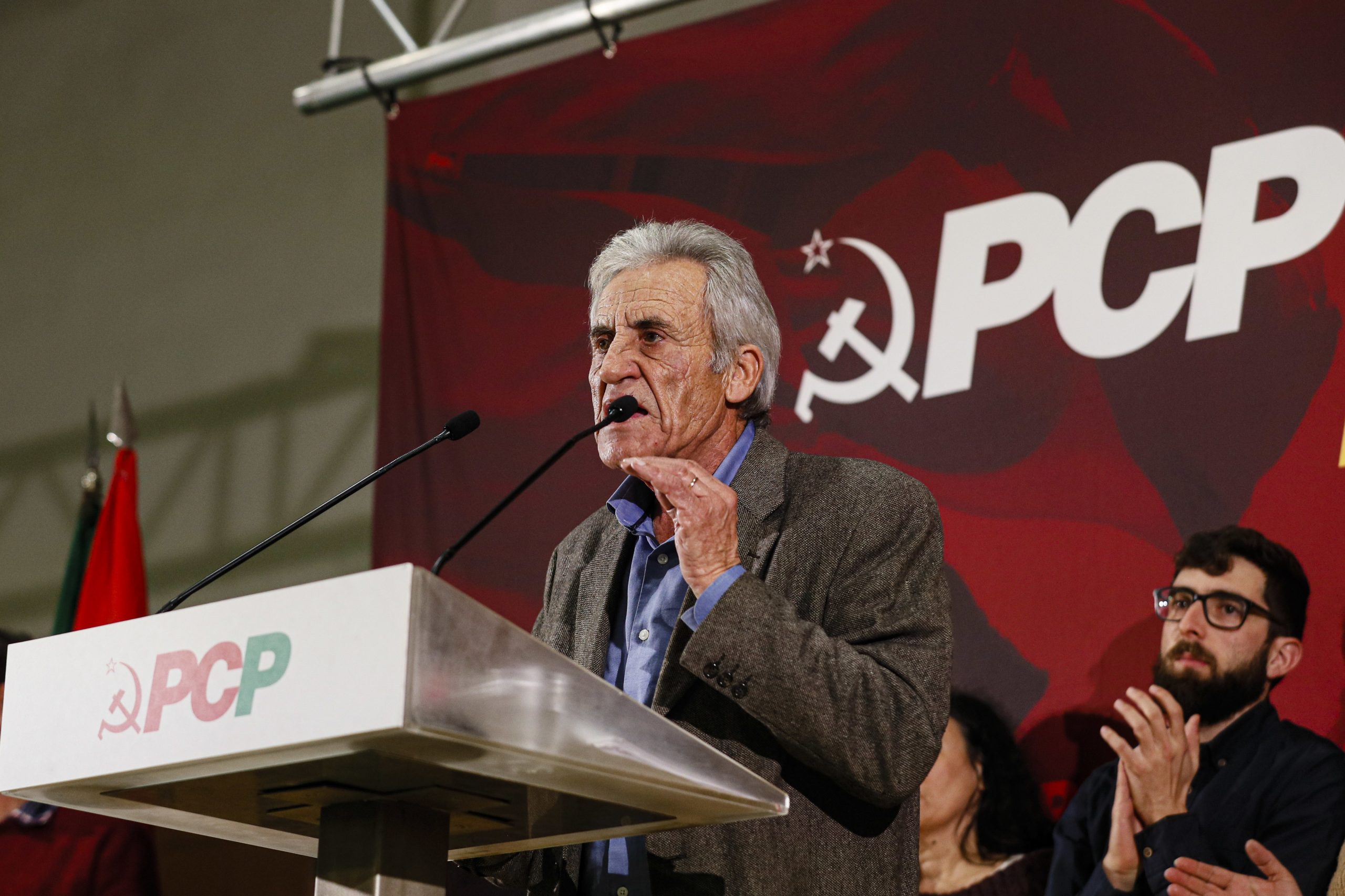 Jerónimo diz que processo de descentralização serve para “alijar responsabilidades”