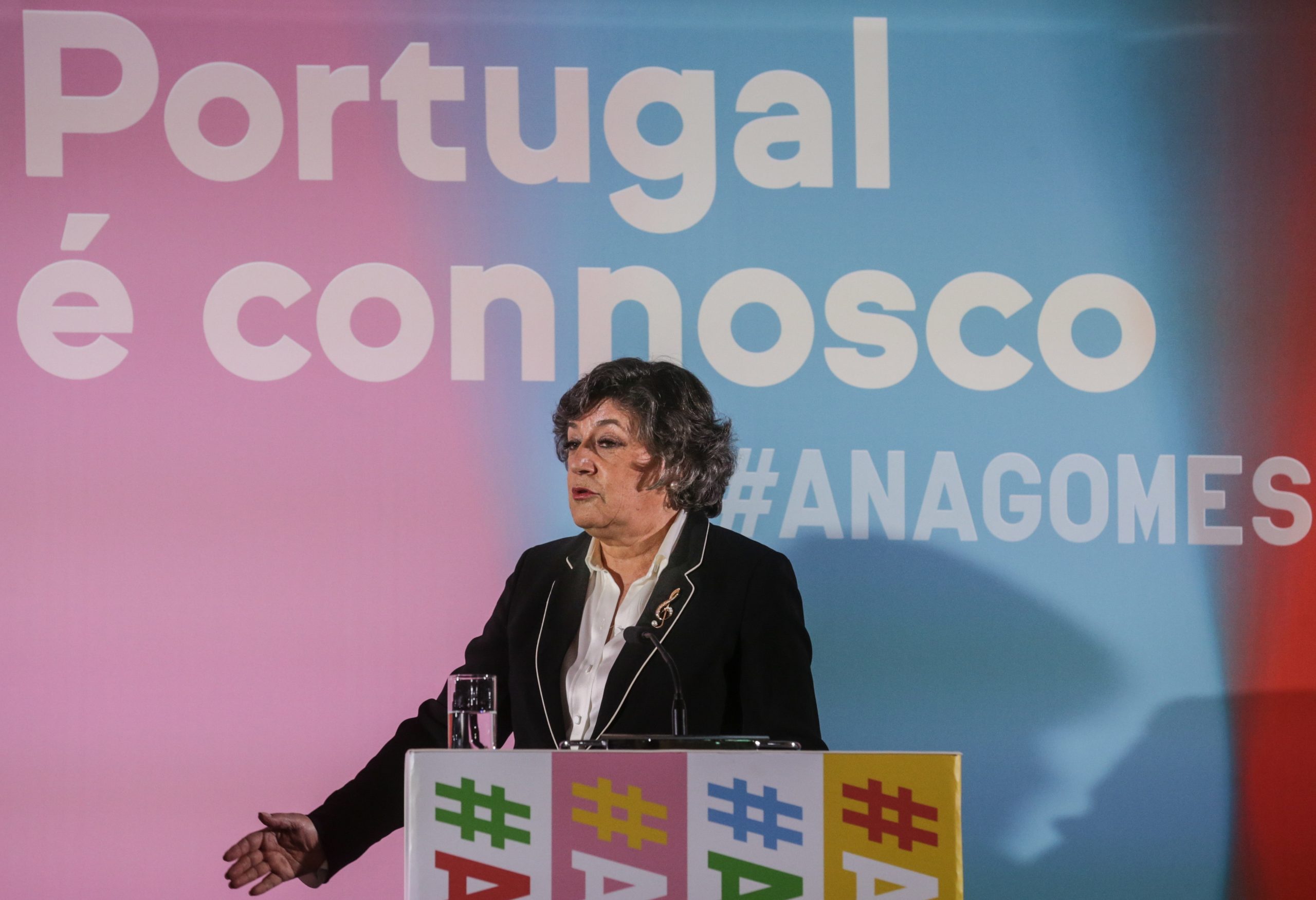 Ana Gomes falha segunda volta por muito e “vence” Ventura por pouco