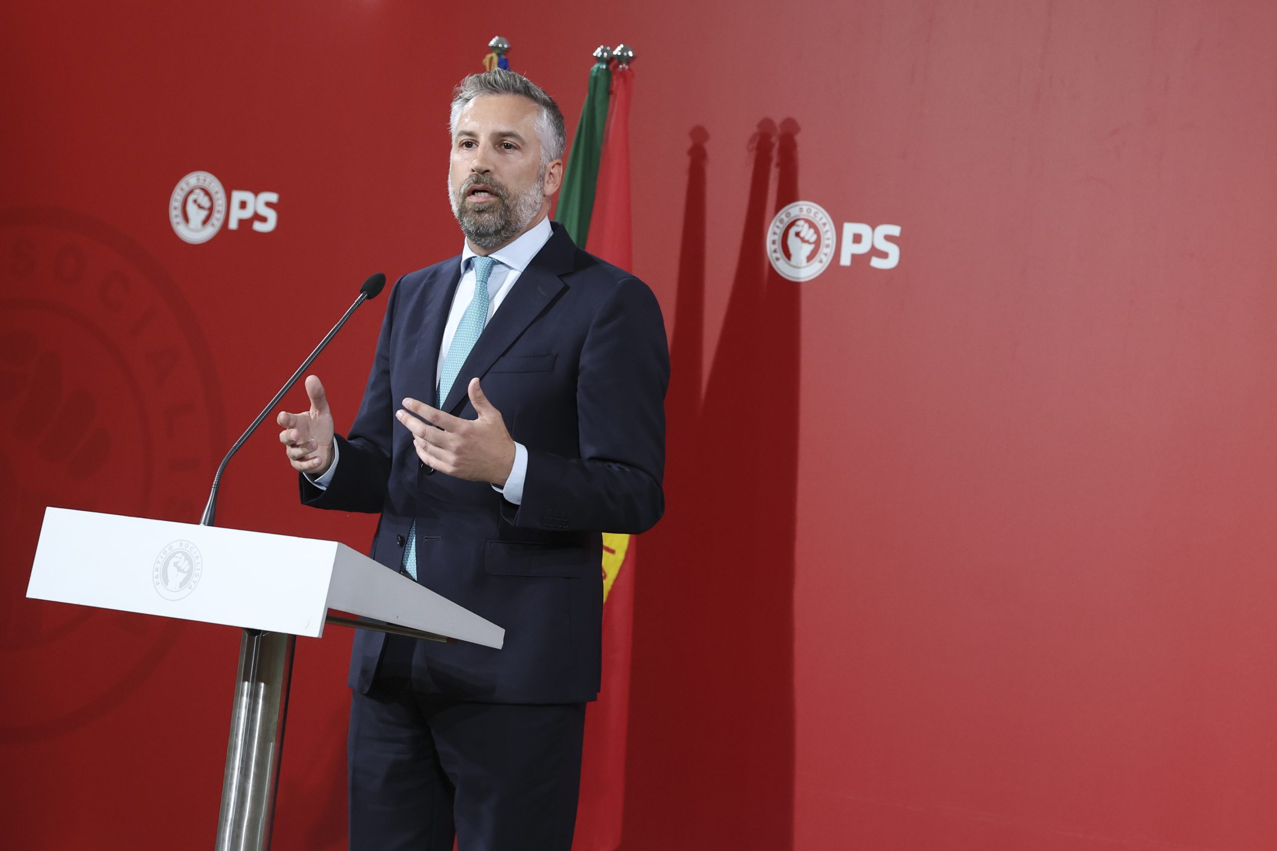 Pedro Nuno Santos prefere perder eleições a abdicar das convicções