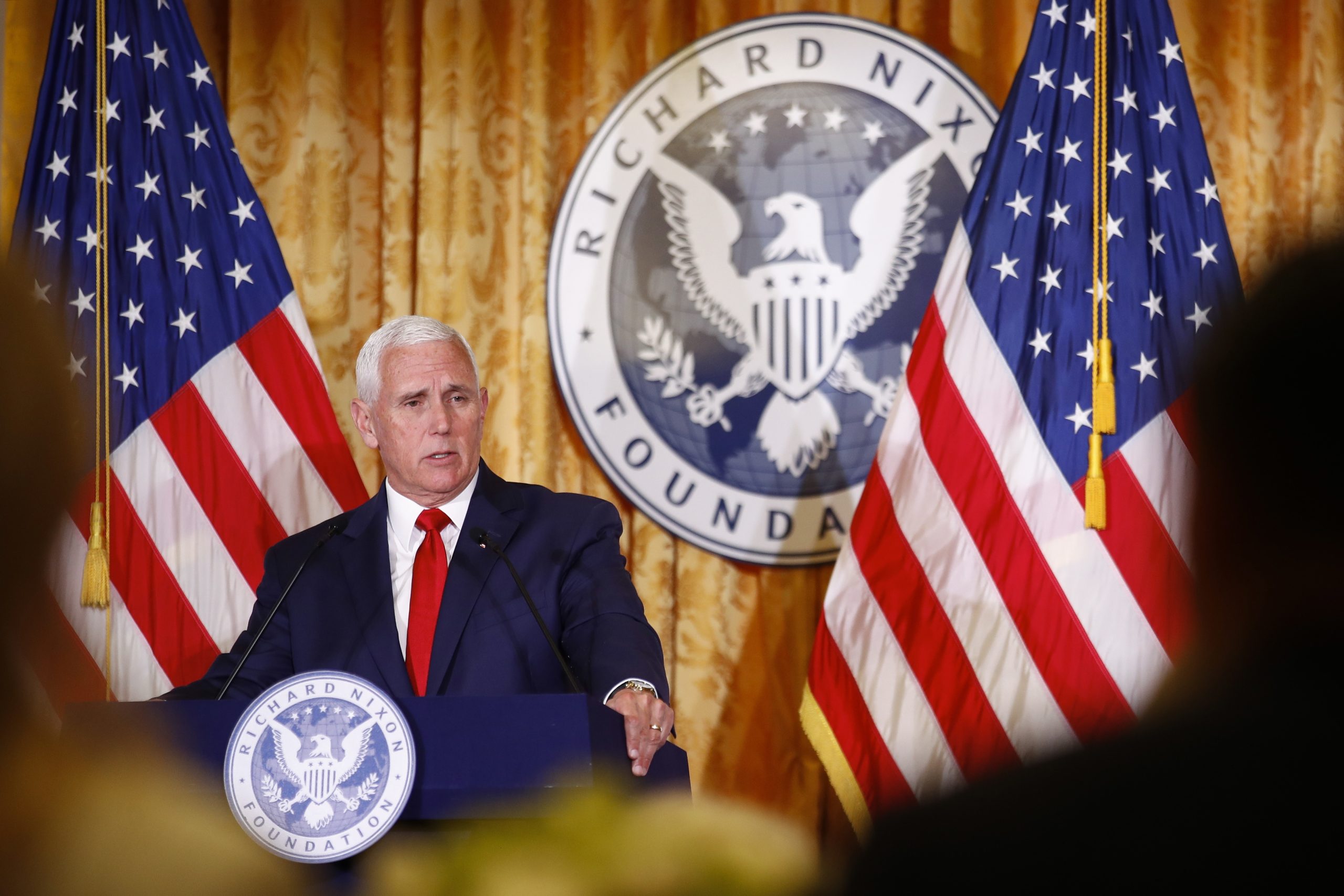 EUA: Mike Pence não apoia candidatura de Donald Trump à presidência