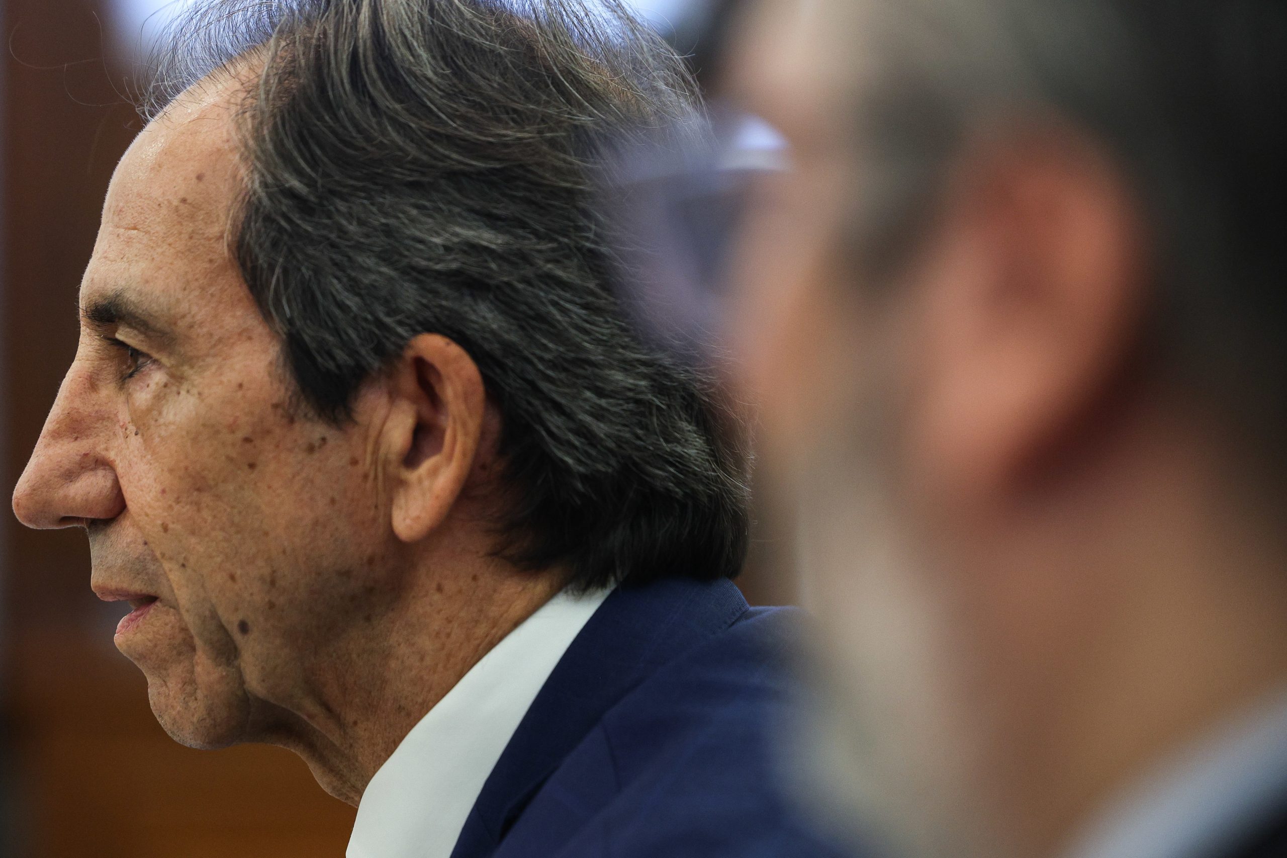 Caso das Gémeas: José Magro diz que não marcou consulta e se limitou a pedir contacto da médica