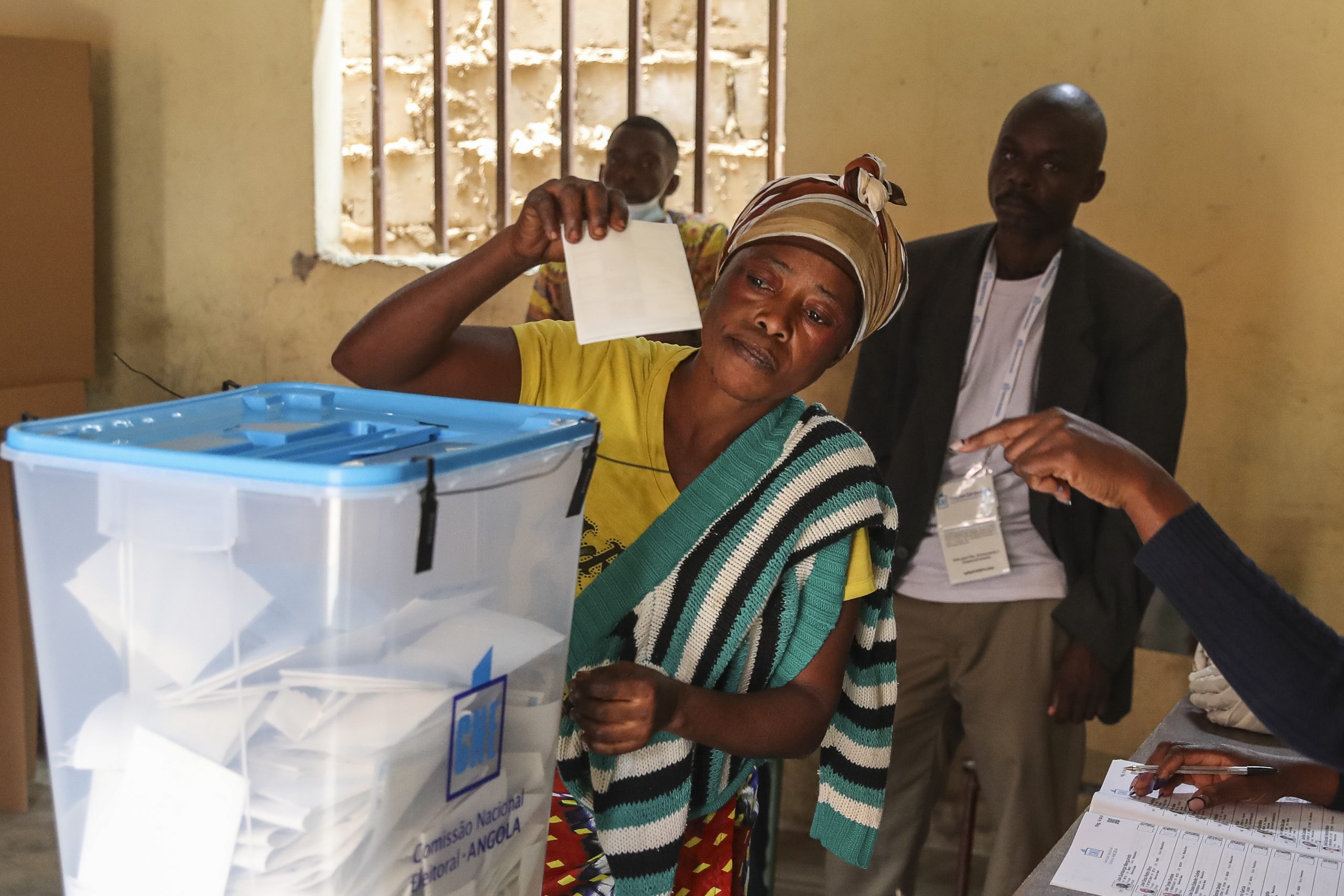 Eleições em Angola: CNE aprova resultado final, MPLA ganha mais de metade dos votos reclamados