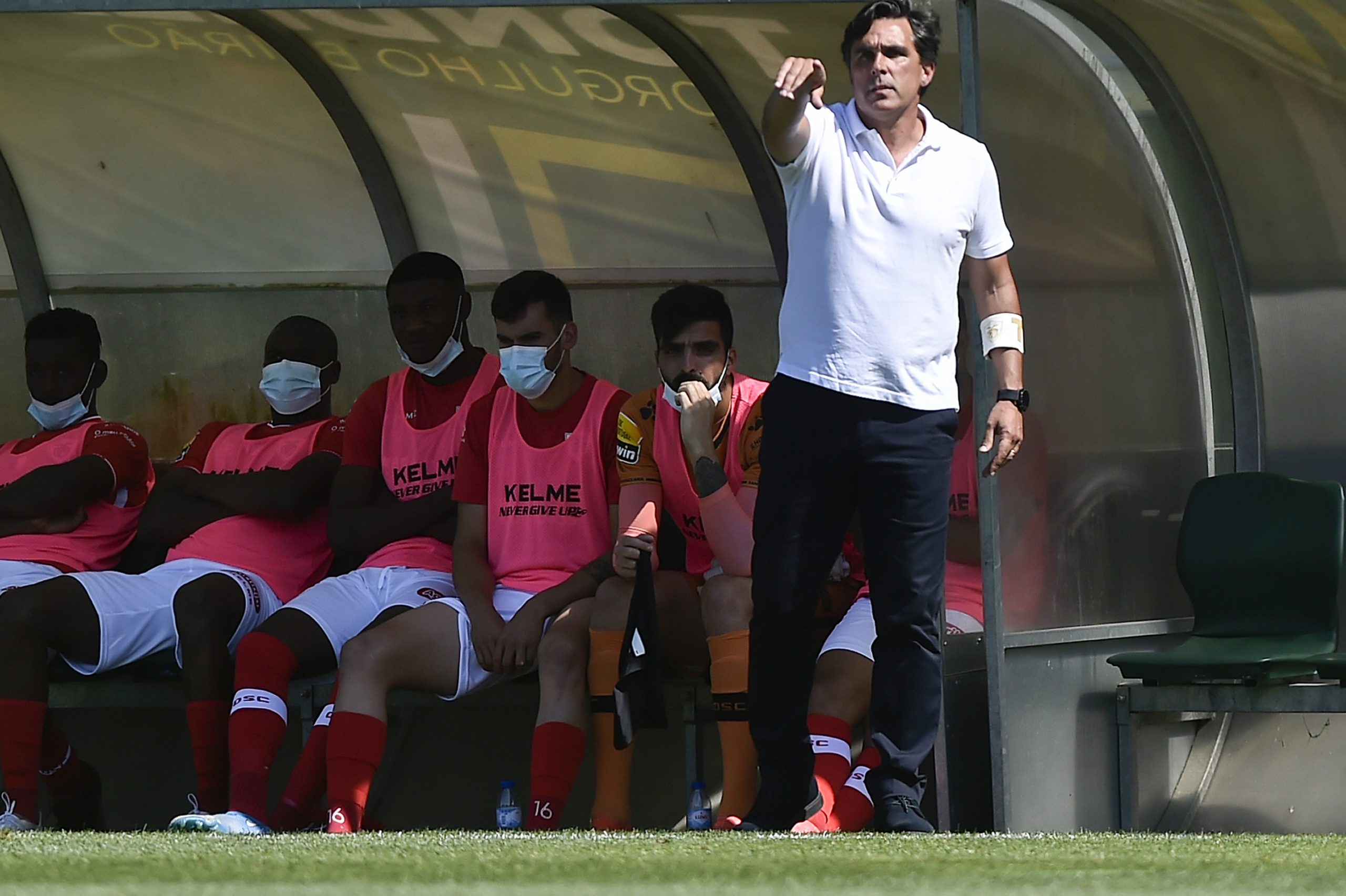 Santa Clara apura-se para o ‘play-off’ da Liga Conferência Europa