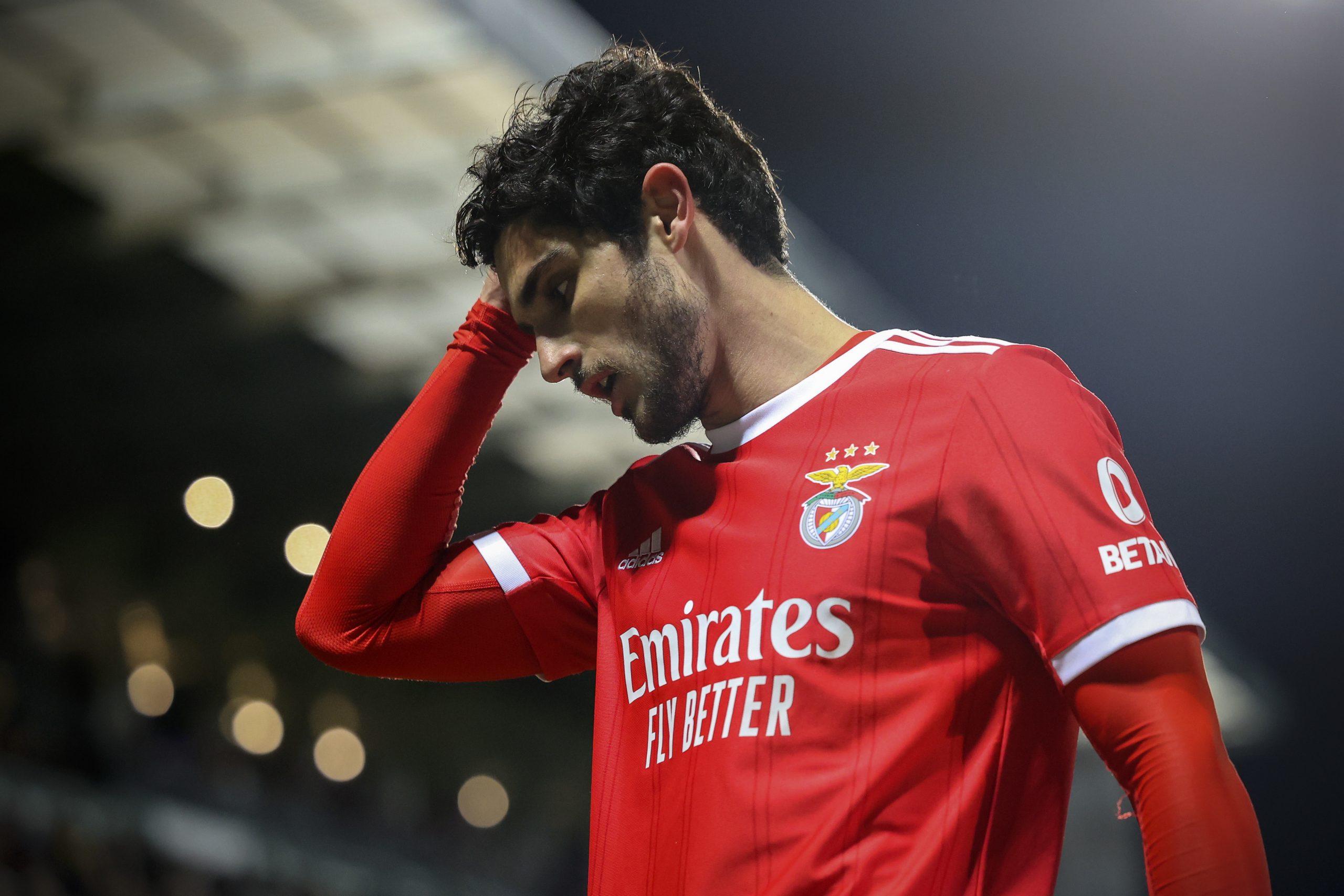 Mercado de transferências: Guedes e Pizzi voltam a Benfica e Braga, Bellerín no Sporting e FC Porto inativo