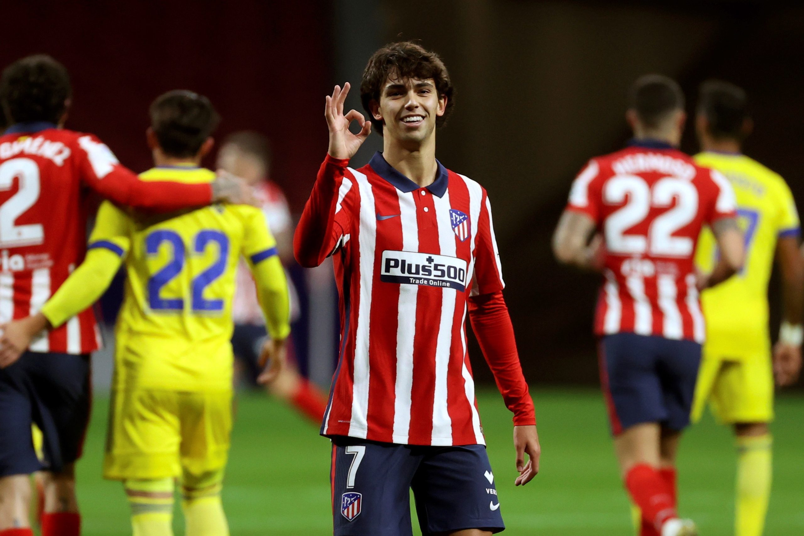 João Félix ‘bisa’ e ajuda Atlético de Madrid a igualar Real Sociedad na liderança