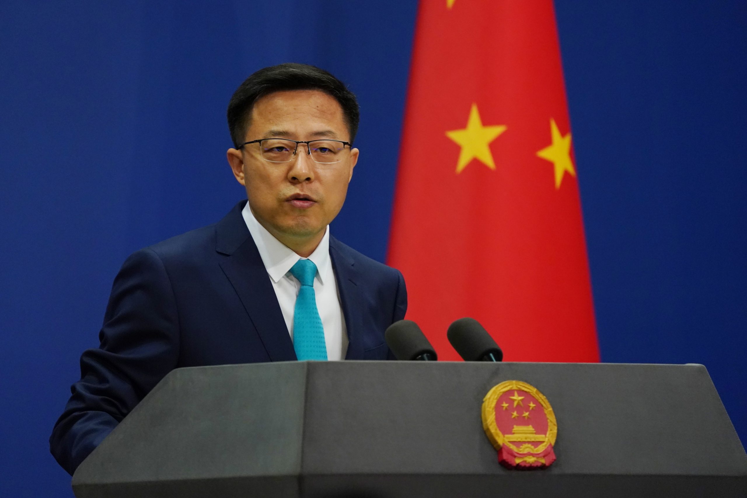 Pequim vai aplicar “represálias” aos EUA por deixar de exportar armas para Hong Kong