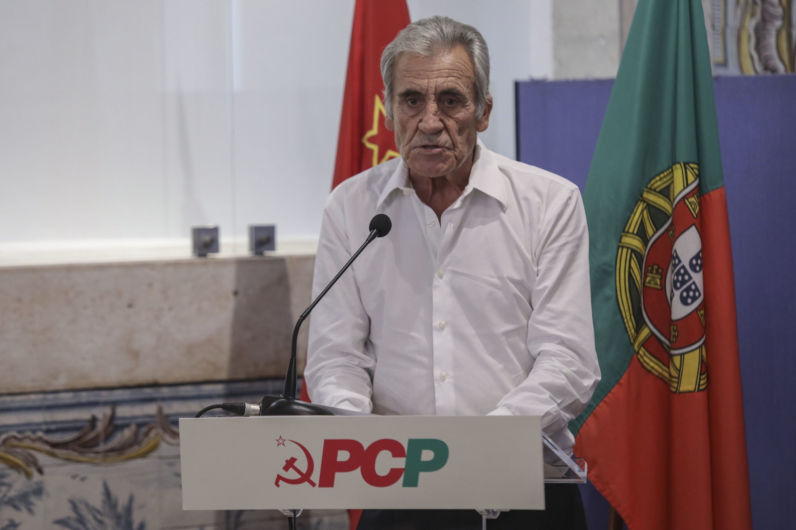 PCP avança com resolução para fixar salário mínimo em 650 euros