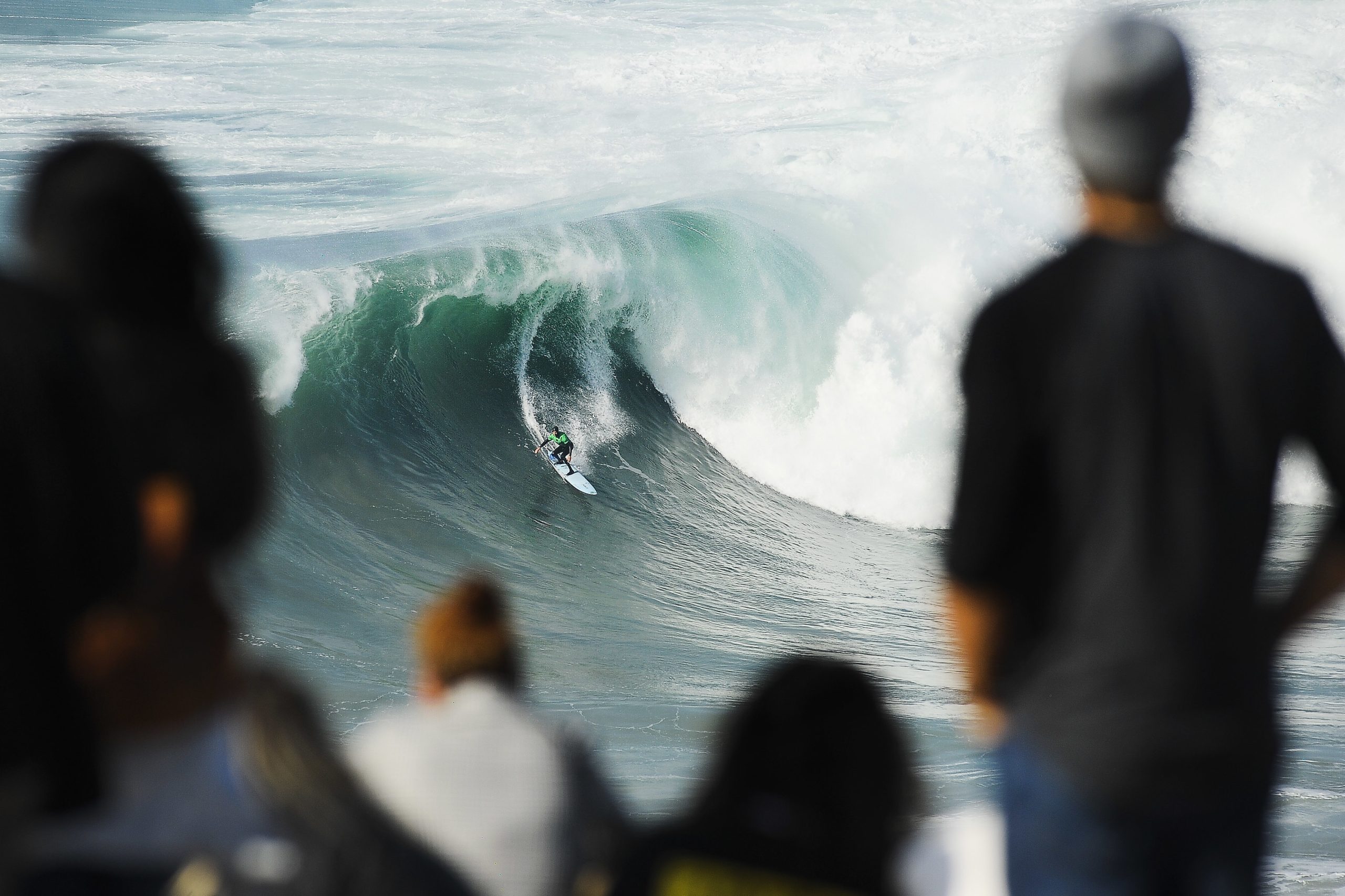 Joana Andrade sonha bater recorde do mundo da maior onda surfada na Nazaré