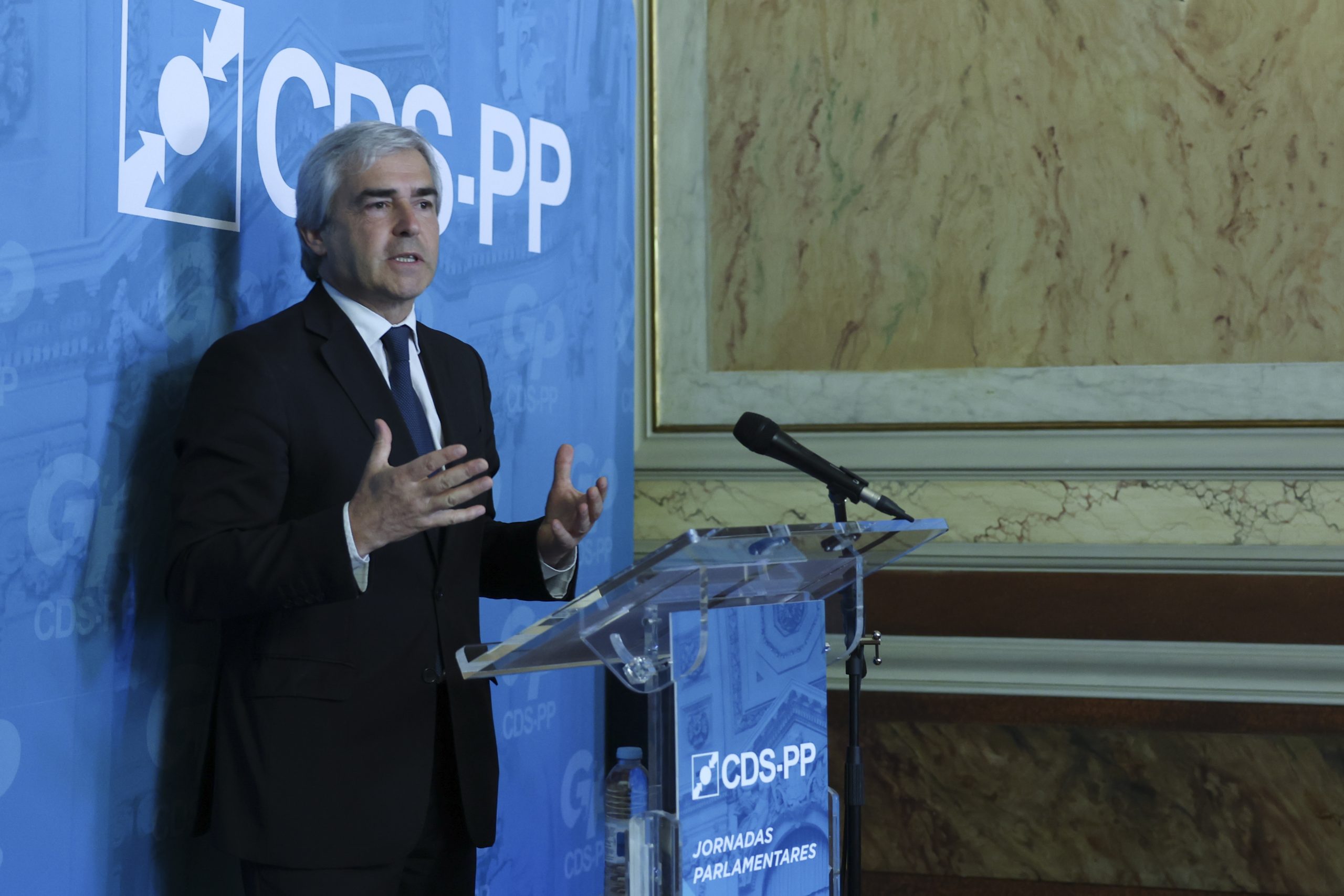 CDS-PP adia rentrée na sequência de acidente que vitimou militares da GNR