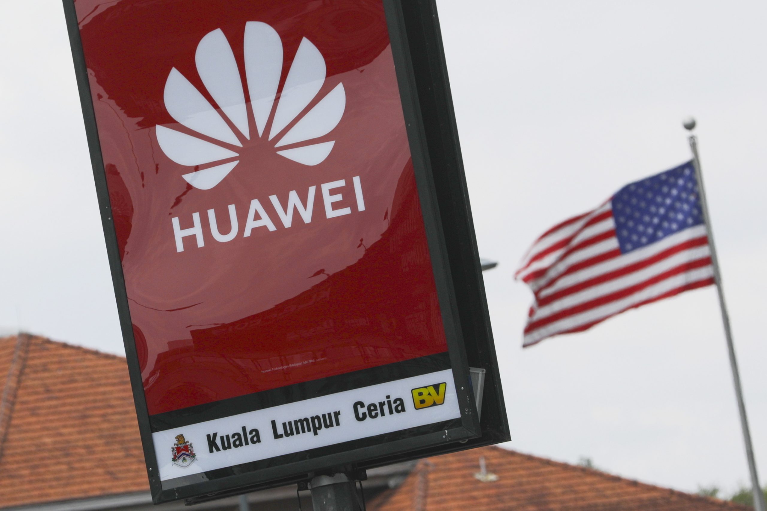 Huawei alerta para “sinal muito perigoso” dos EUA para indústria tecnológica