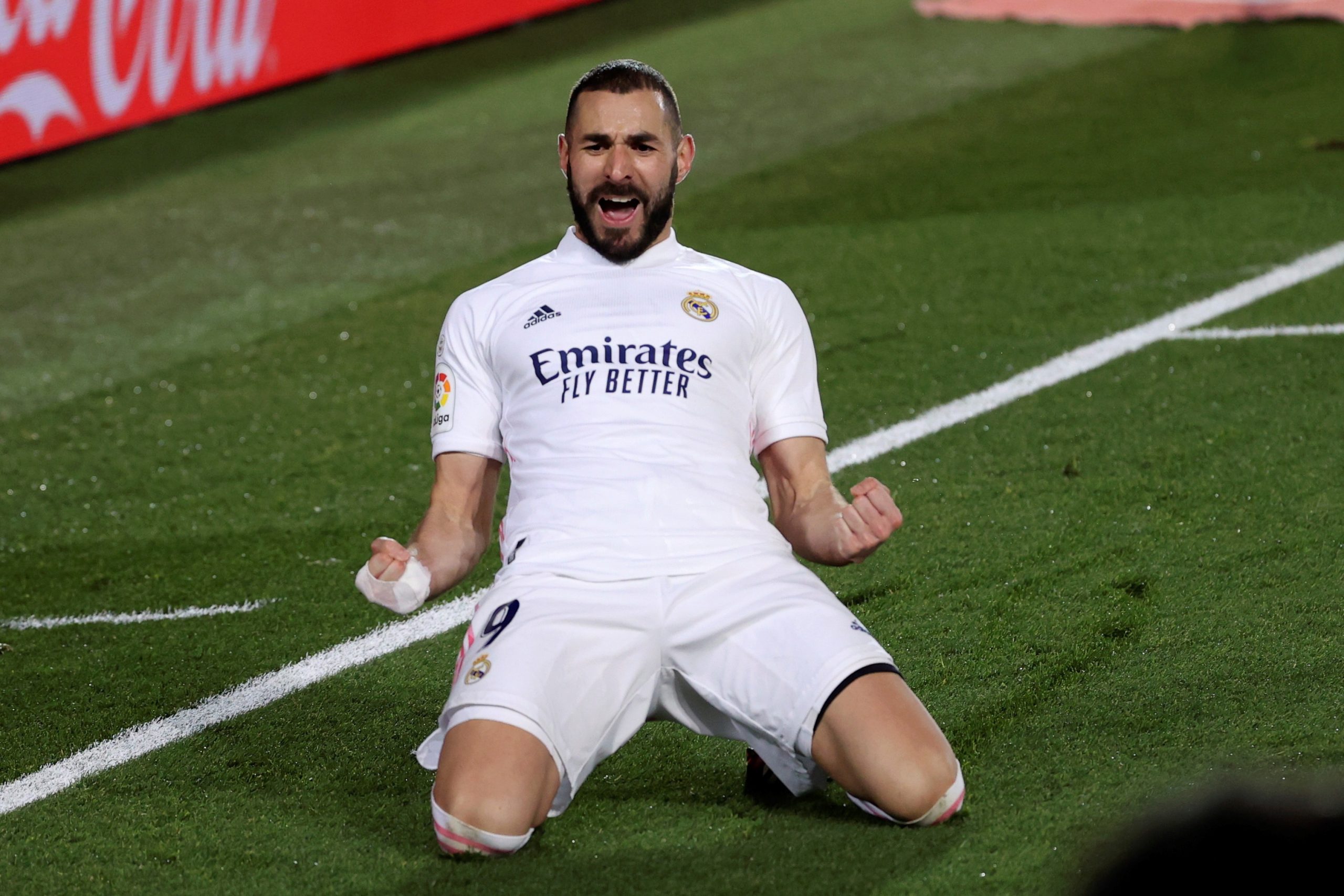 Real Madrid vence Bilbau e ‘cola-se’ a Real Sociedad e Atlético Madrid na liderança
