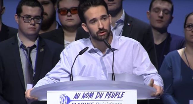 Luso-francês da Frente Nacional é suspenso por insultos racistas
