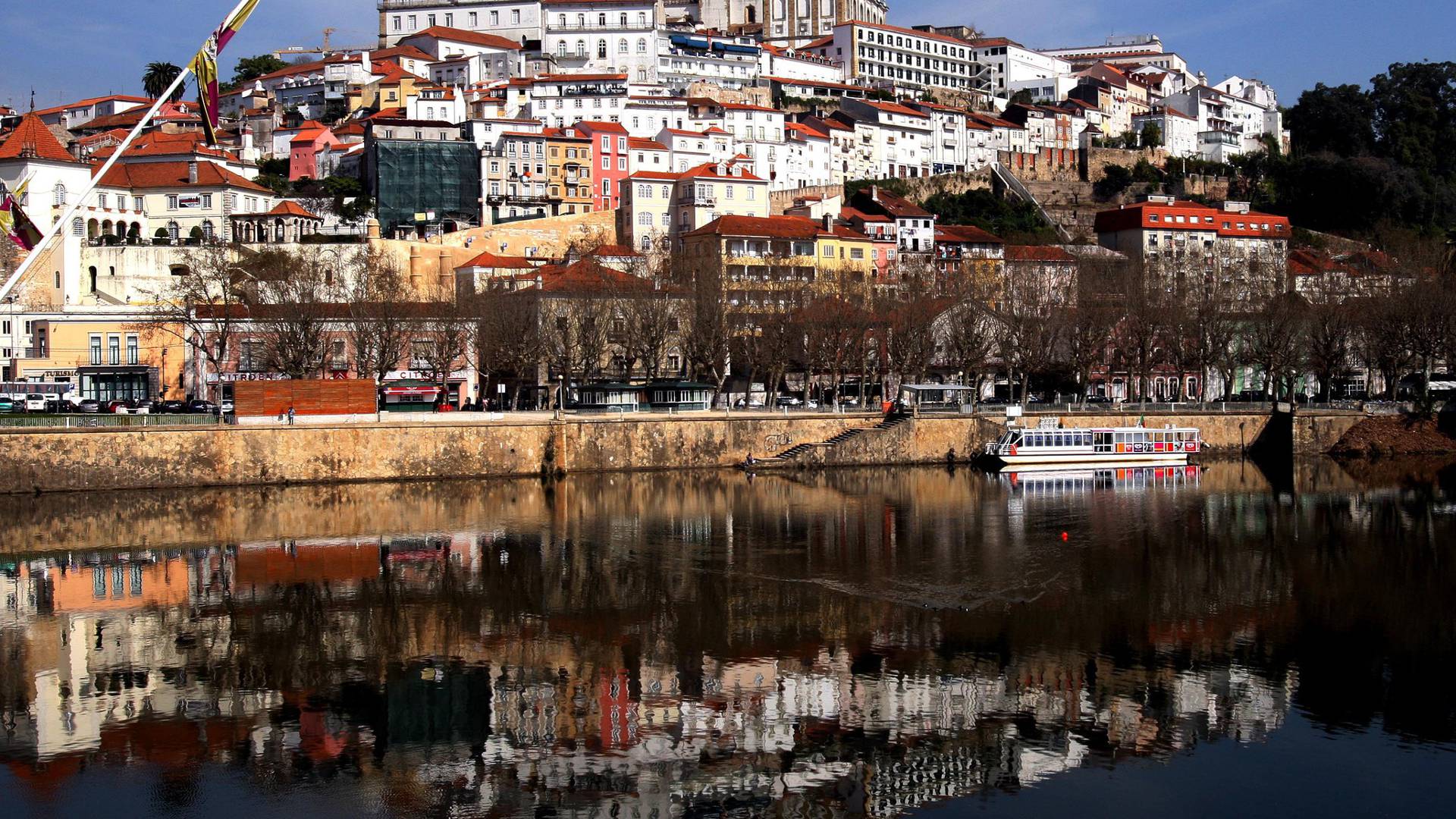 Eles querem mostrar que Coimbra não se vê num dia