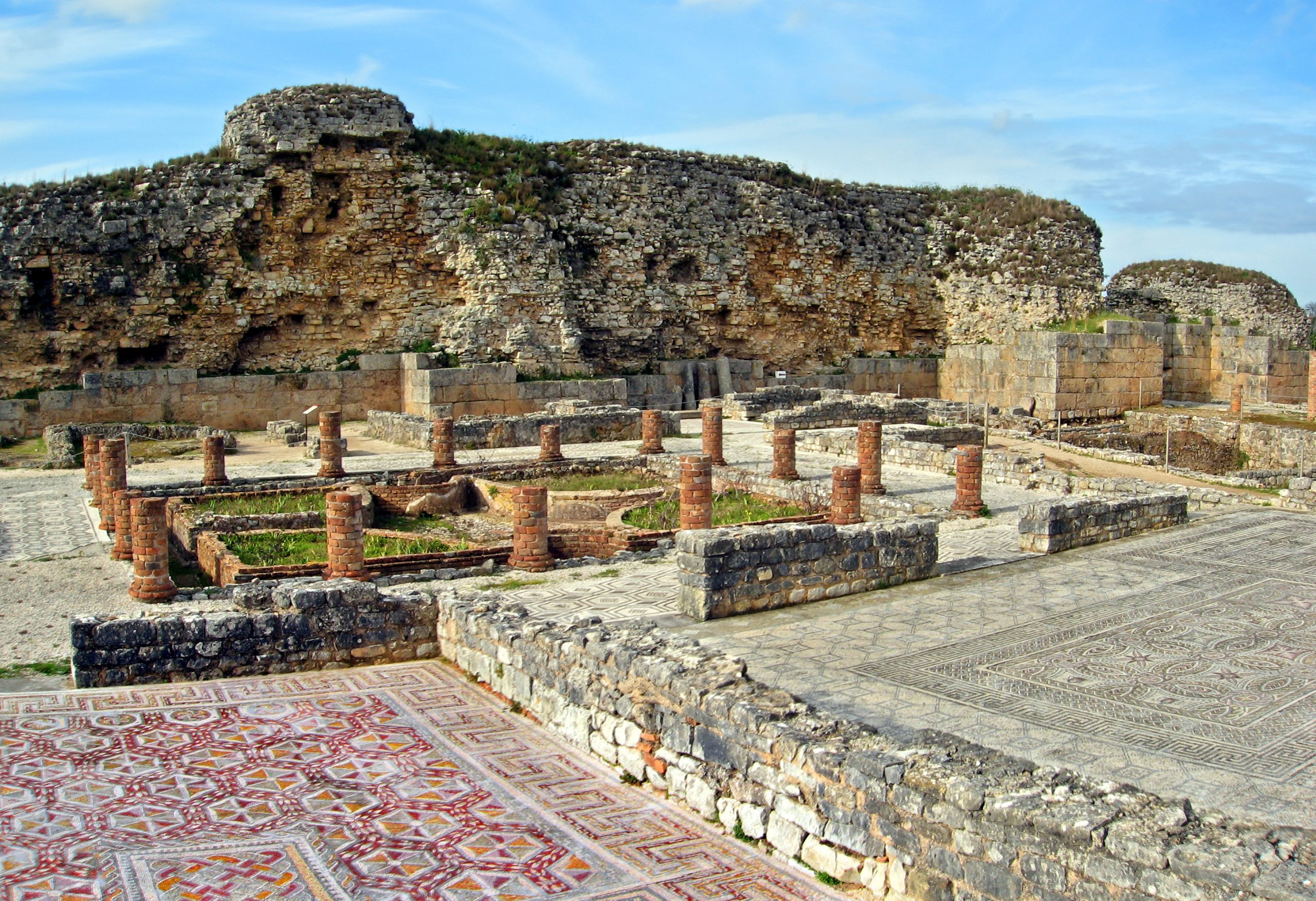 Moeda romana de prata com mais de 2.000 anos descoberta em Conímbriga