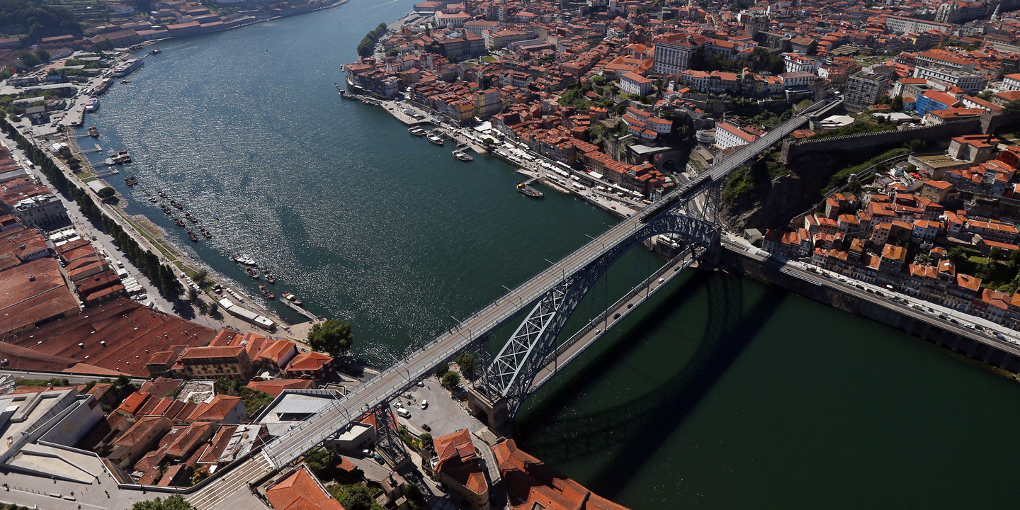 Universitários do Porto vão dormir na rua para alertar para a falta de alojamento