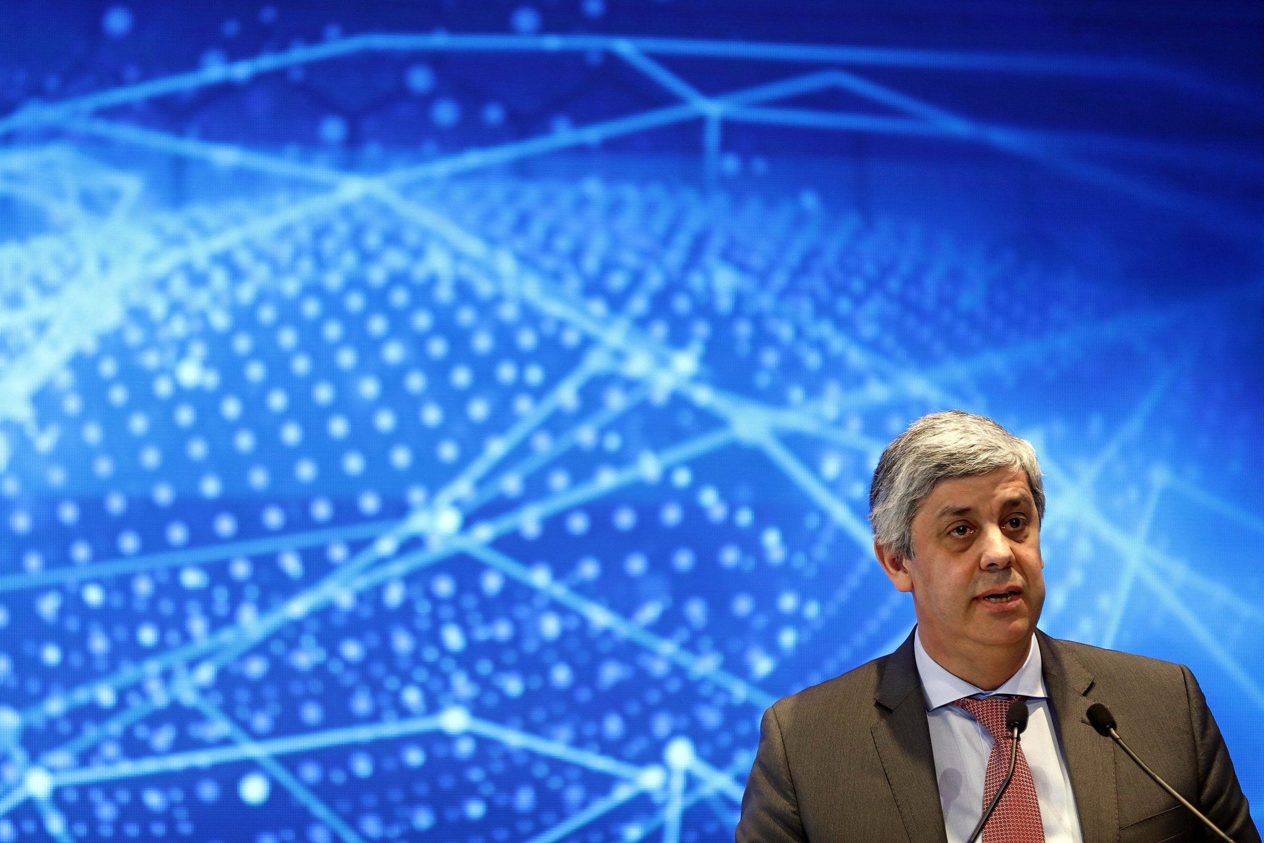 Centeno confirma De Guindos como sucessor de Constâncio e sublinha papel do BCE