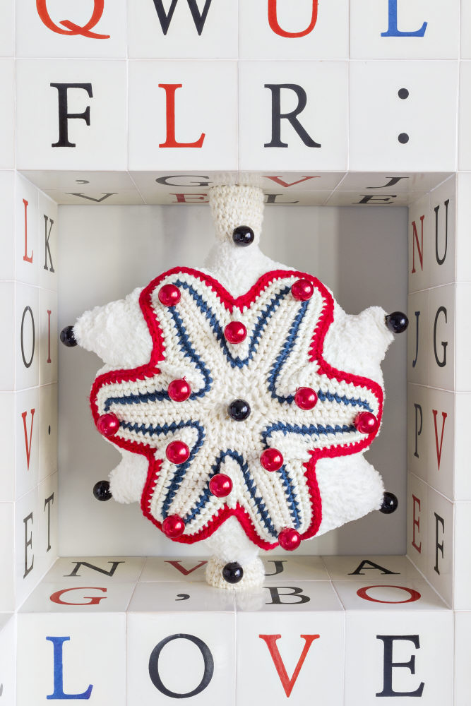 Obra de Joana Vasconcelos “Love in a Box” vai a leilão em Paris