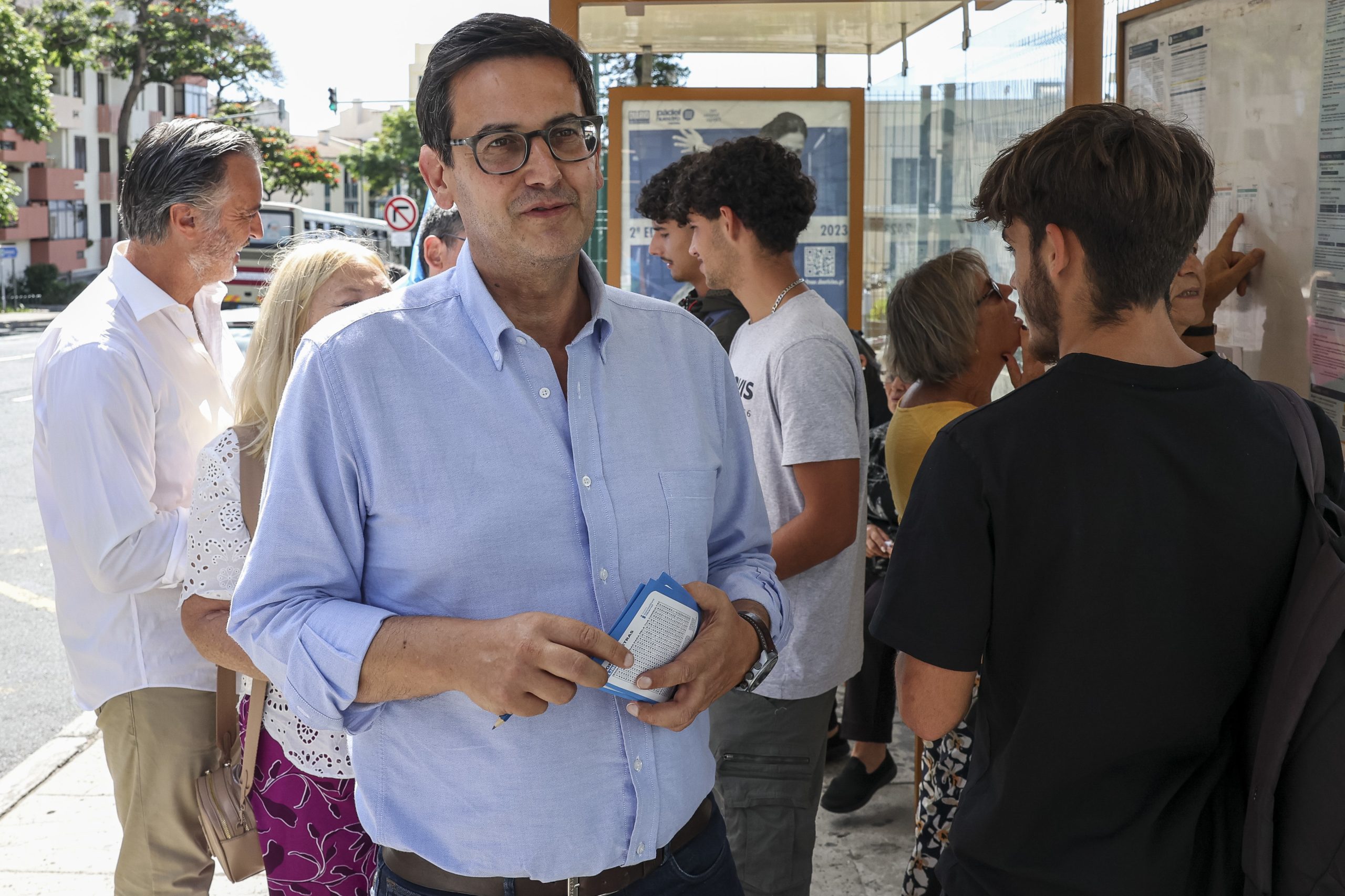 Líder da IL acusa António Costa de querer omitir informação sobre privatização da TAP
