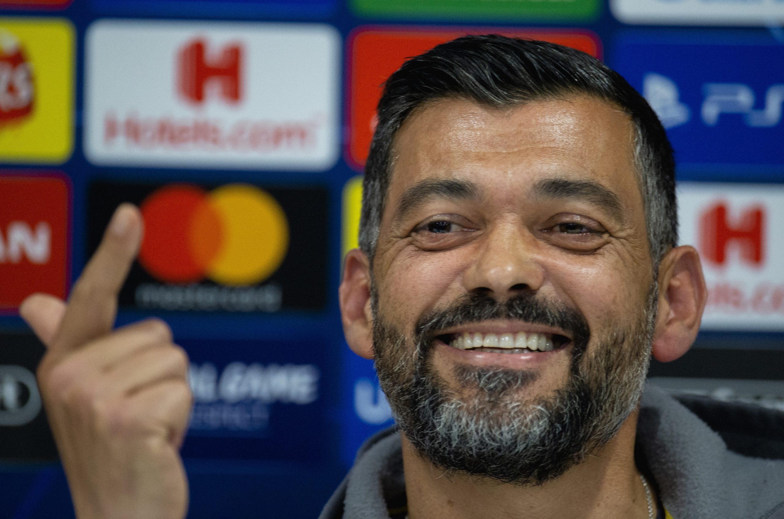 Liverpool será desafio maior do que rivais nacionais do FC Porto, diz Sérgio Conceição