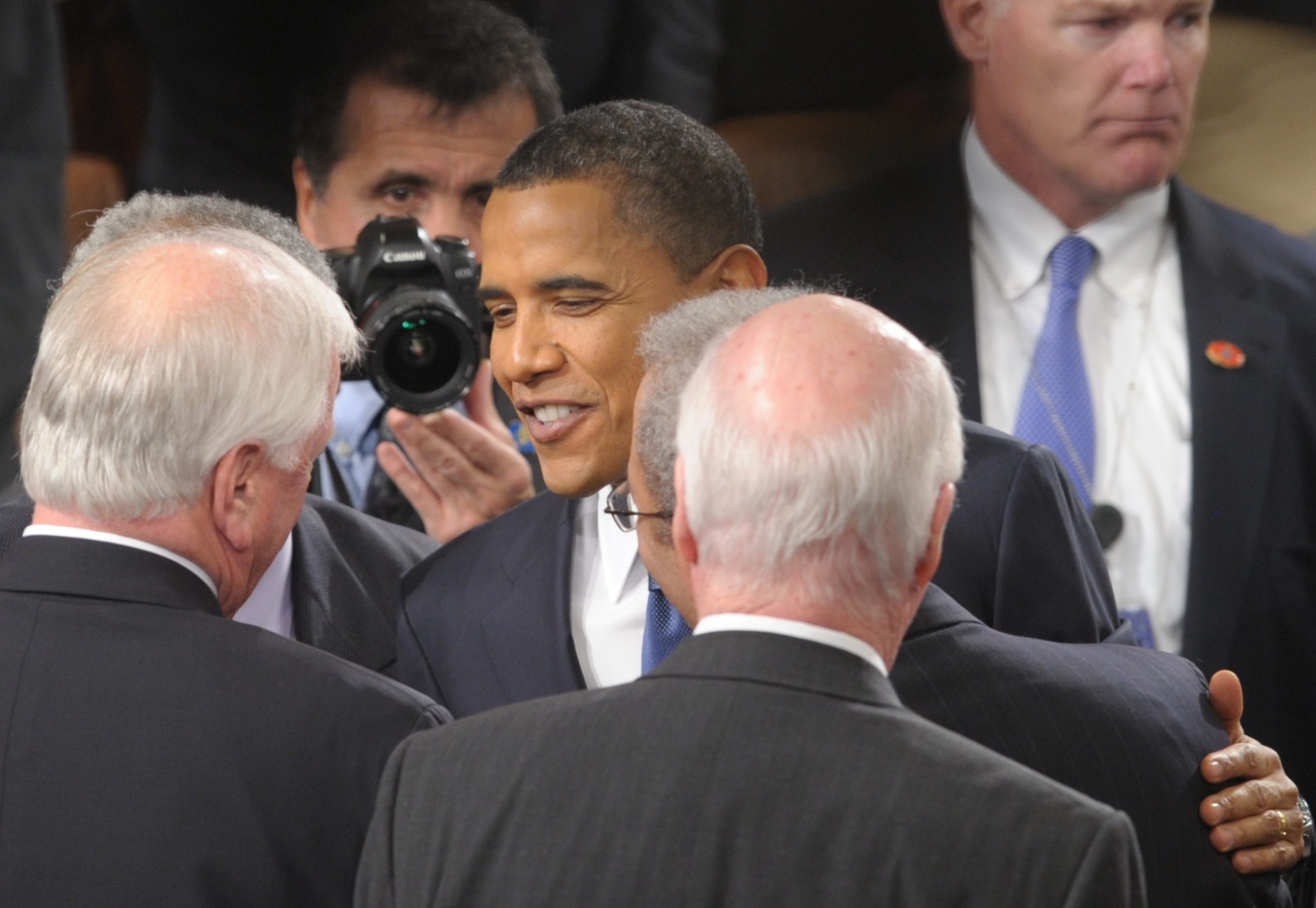 A fotografia é uma arma. E Pete Souza, o fotógrafo de Barack Obama, está a disparar