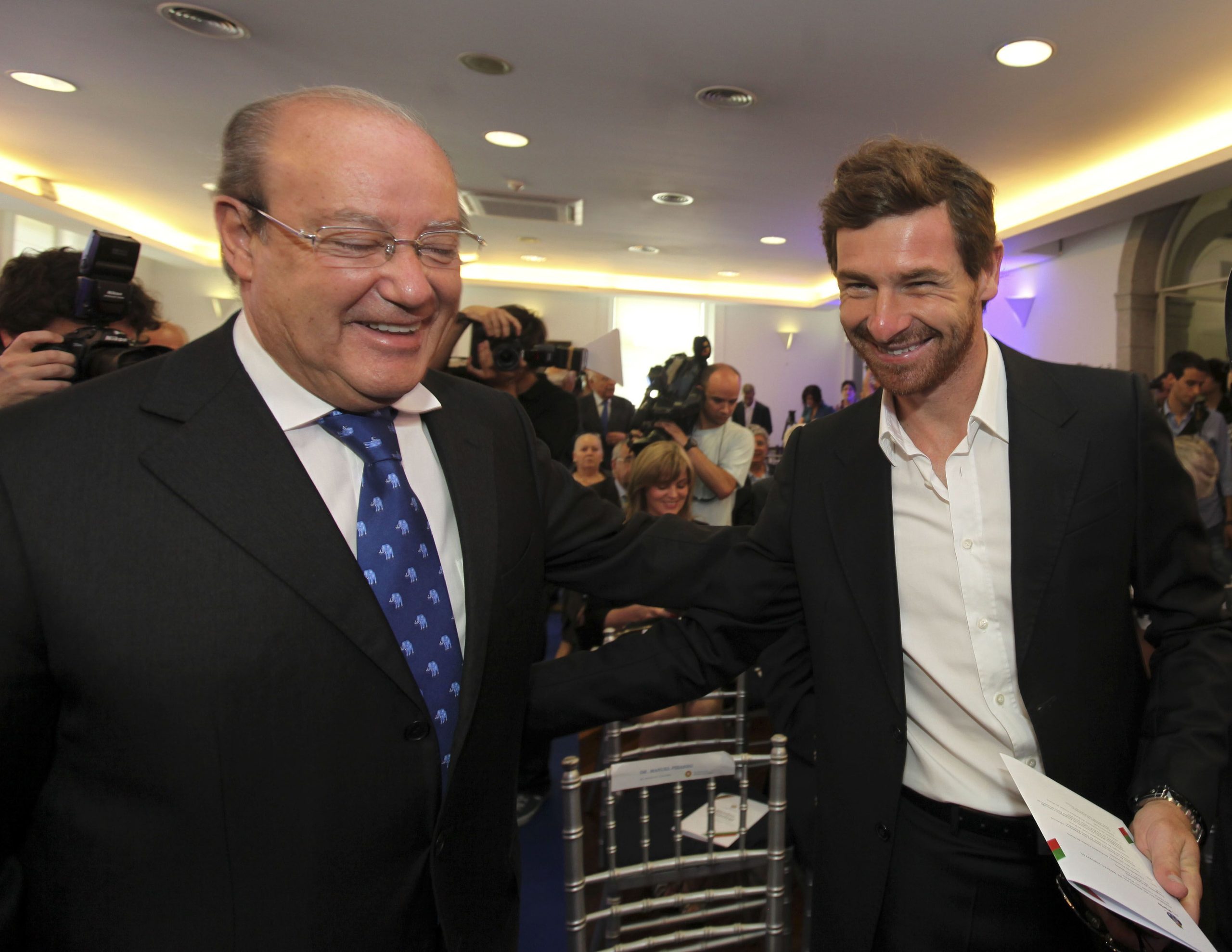 Pinto da Costa reforça confiança em Sérgio Conceição e descarta regresso de Villas-Boas (para treinador)