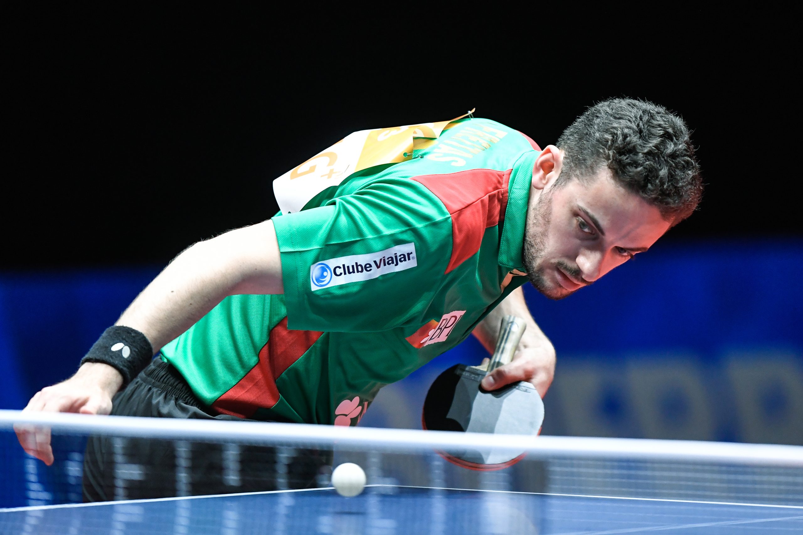 Marcos Freitas nos quartos de final do Open da República Checa em ténis de mesa