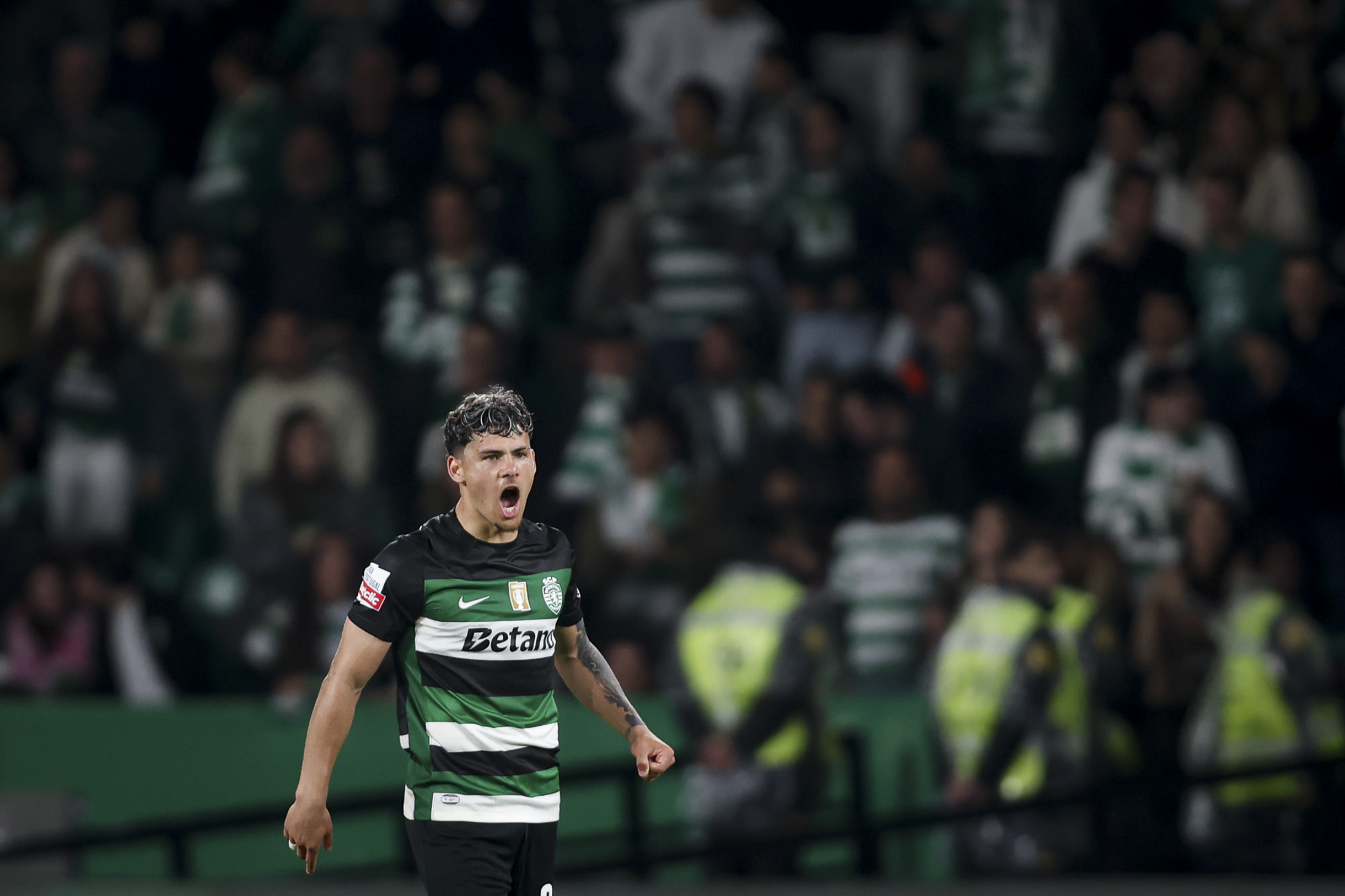 Sporting mantém liderança da I Liga após vitória sofrida sobre o Gil Vicente