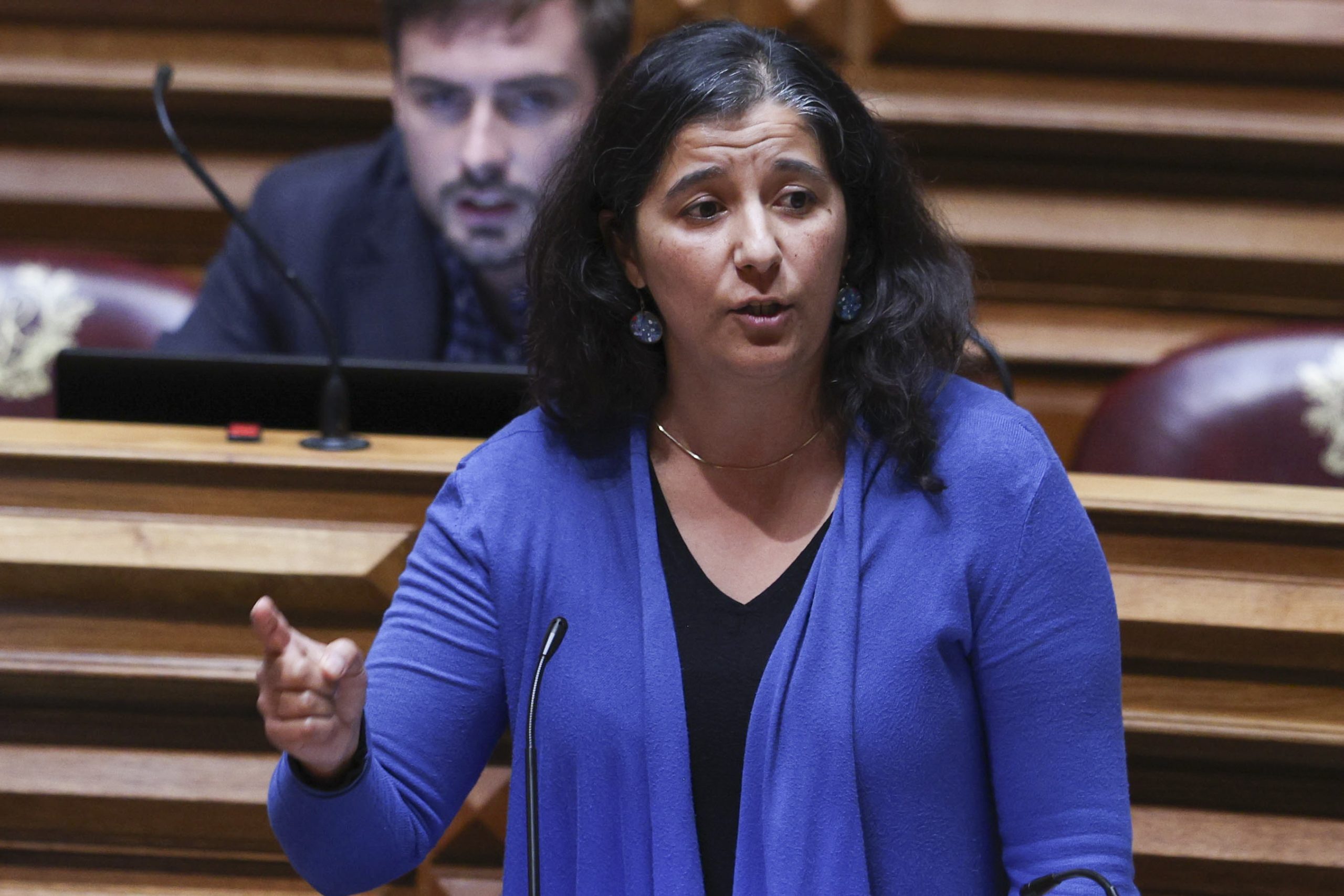 Paula Santos mantém-se como líder parlamentar do PCP