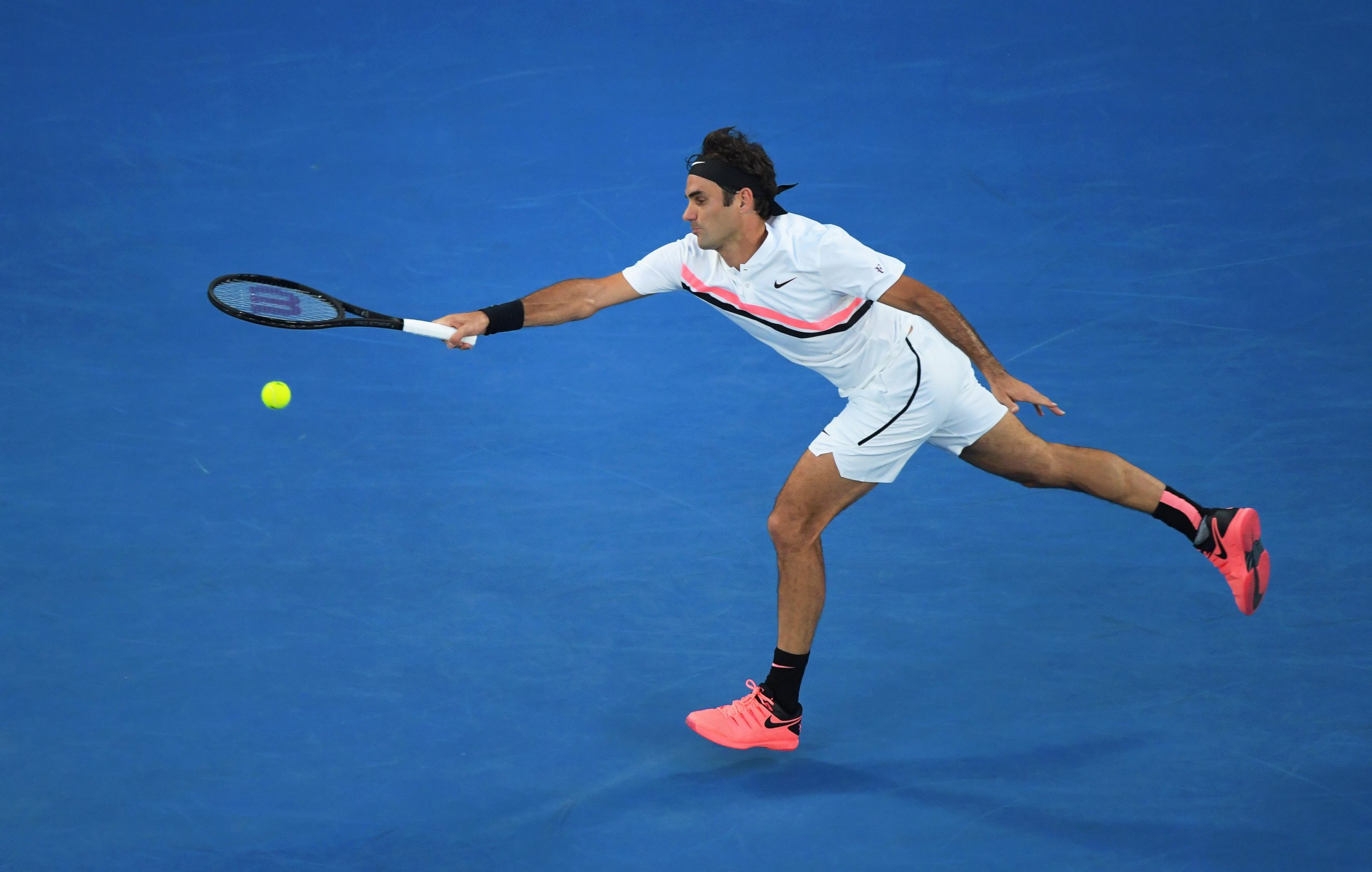 Federer na final, face ao abandono de Chung