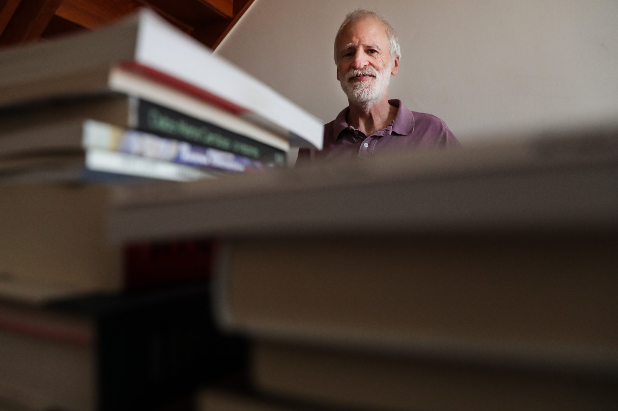 Richard Zenith, biógrafo de Fernando Pessoa: “Estava disposto a dar uma chance a esse governo de Salazar, só que no último ano sentiu na pele a censura do Estado Novo”