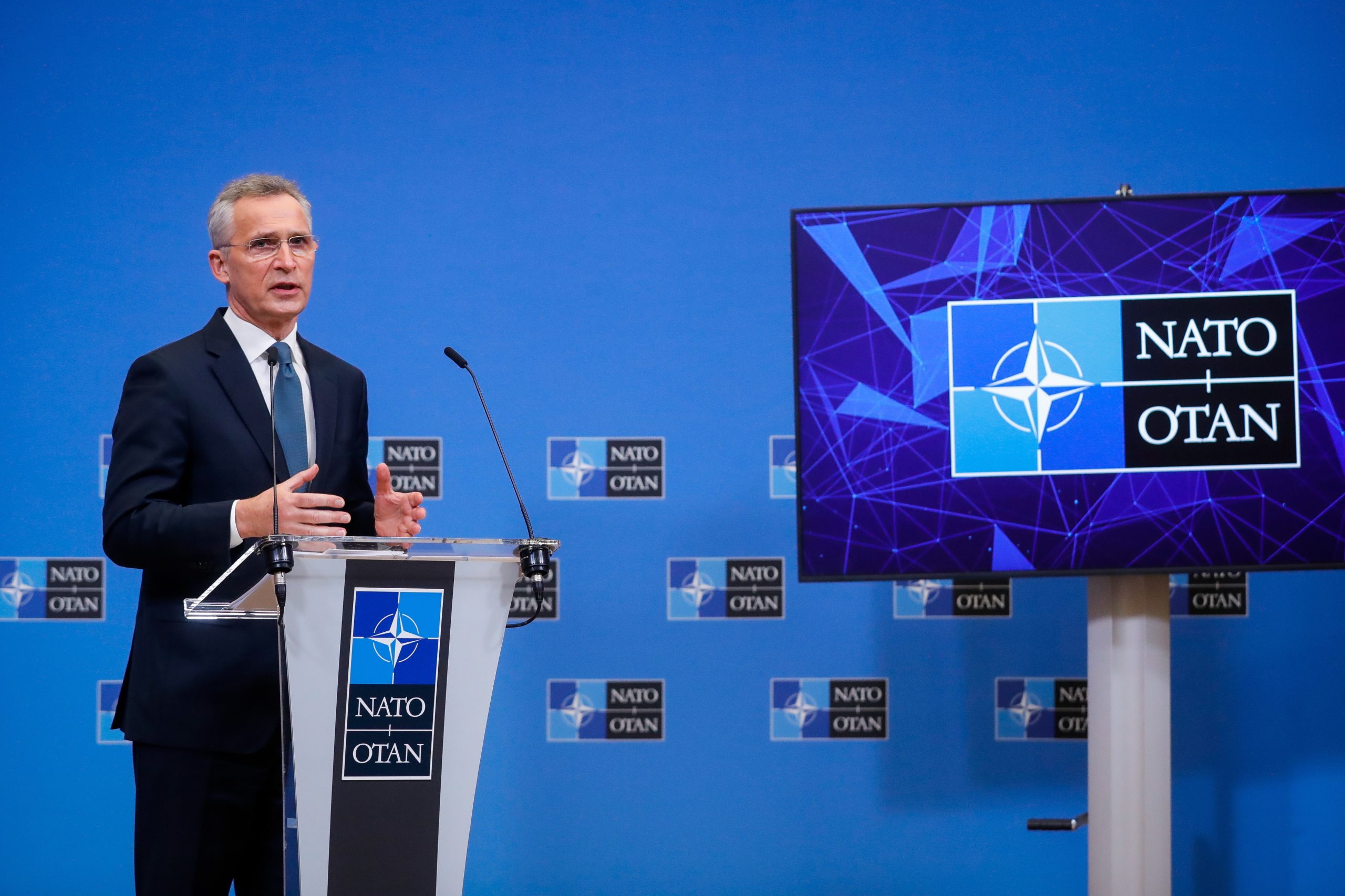 Ucrânia: NATO anuncia reunião de emergência com Kiev ainda hoje
