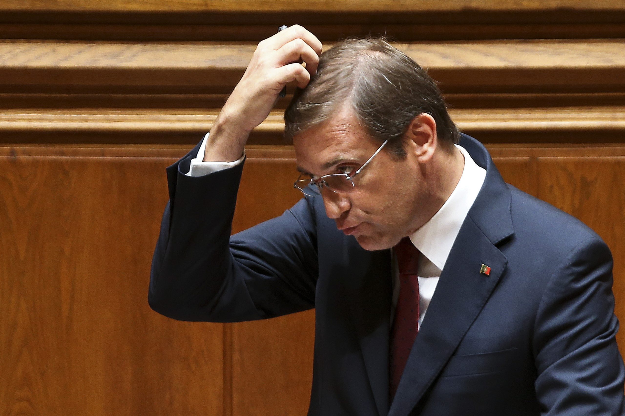 PS anda a reescrever a história do passado para se esquivar do seu “falhanço”, diz Passos Coelho