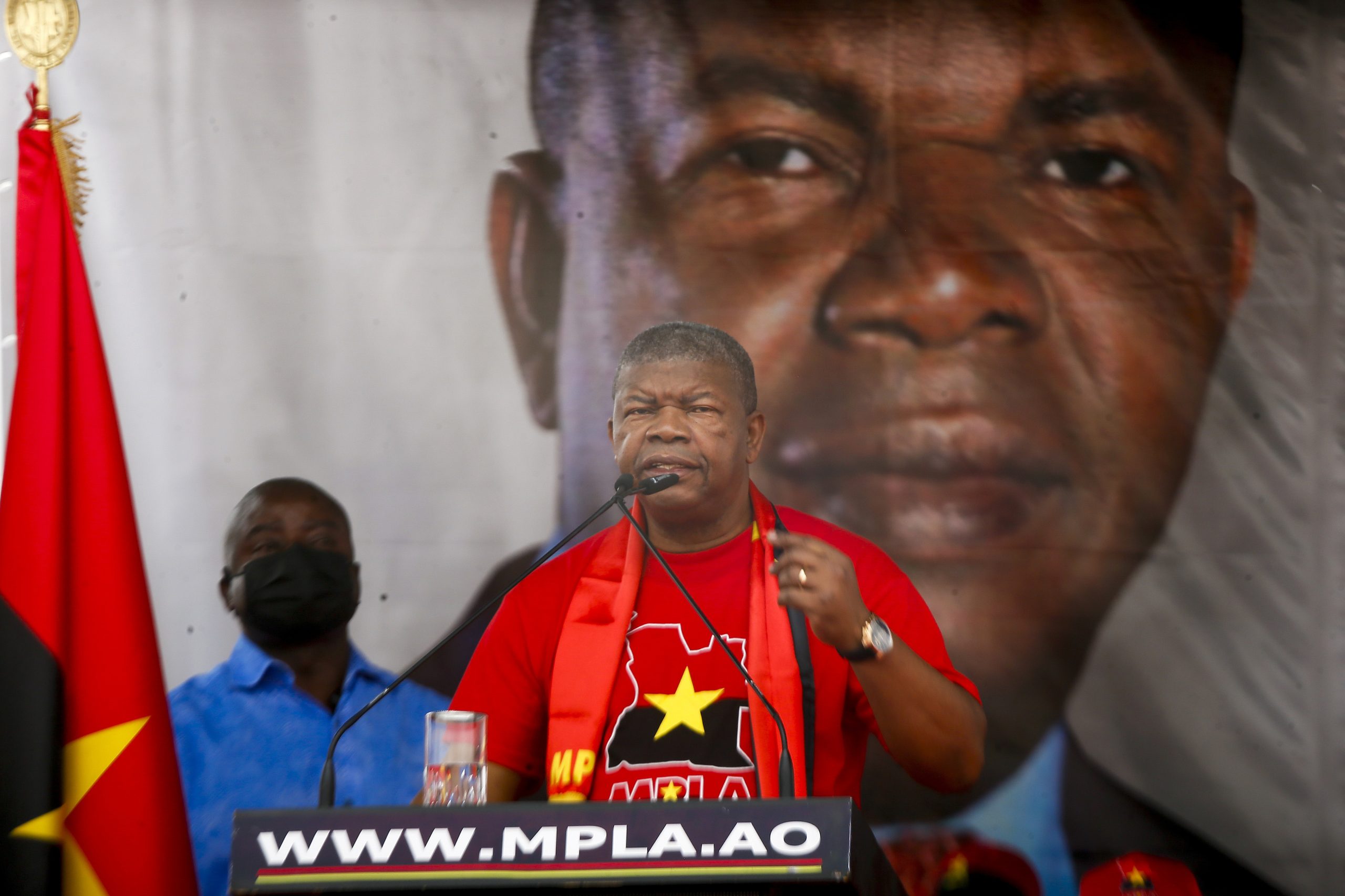 MPLA diz aceitar resultados anunciados pela CNE e exorta oposição a fazer o mesmo