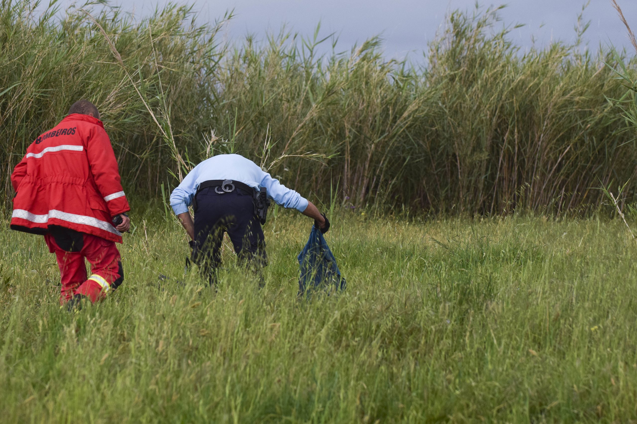 Criança desaparecida em Peniche continua por encontrar, buscas prosseguem